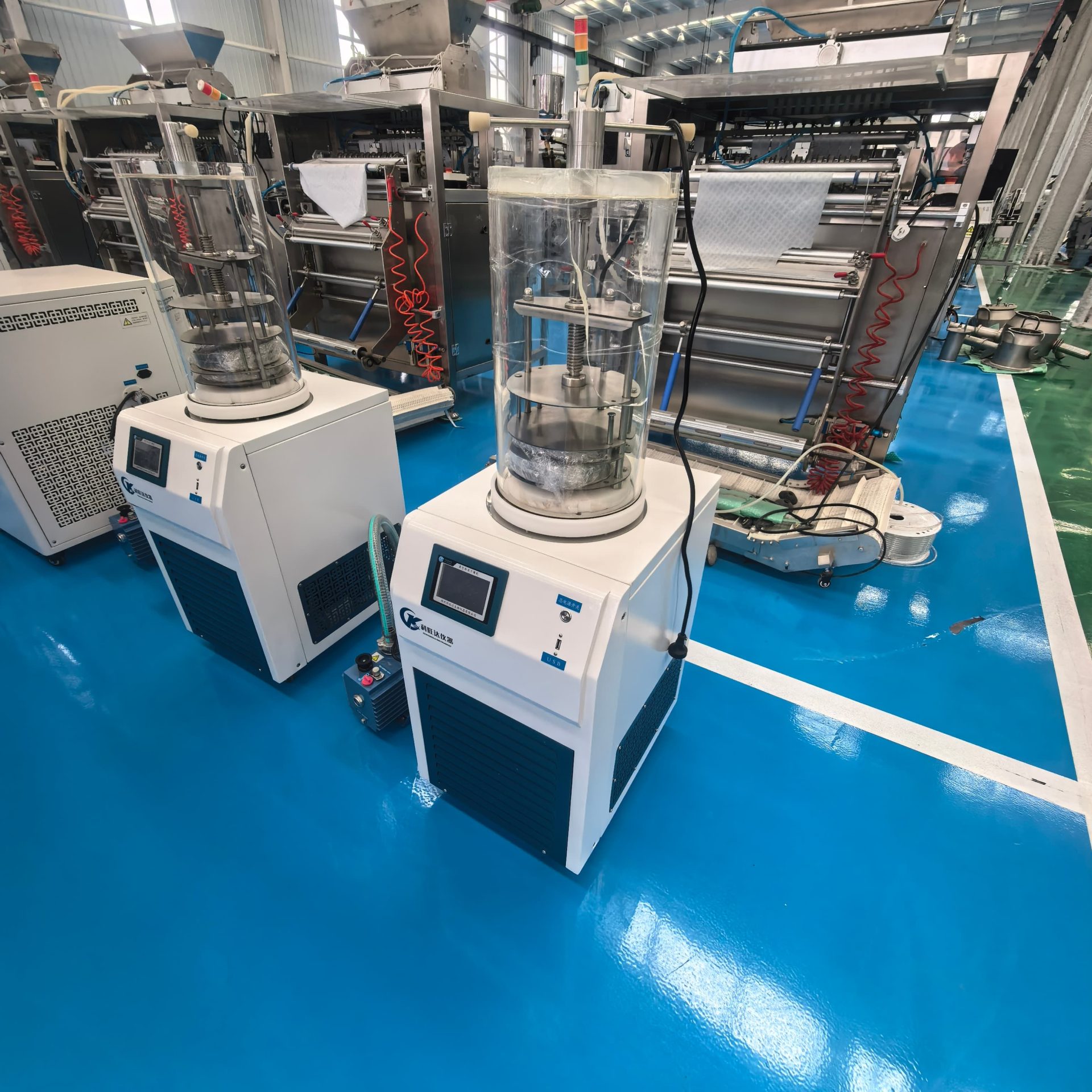 Used Freeze Dryer &mdash; Model 0.12m&sup2; image 4