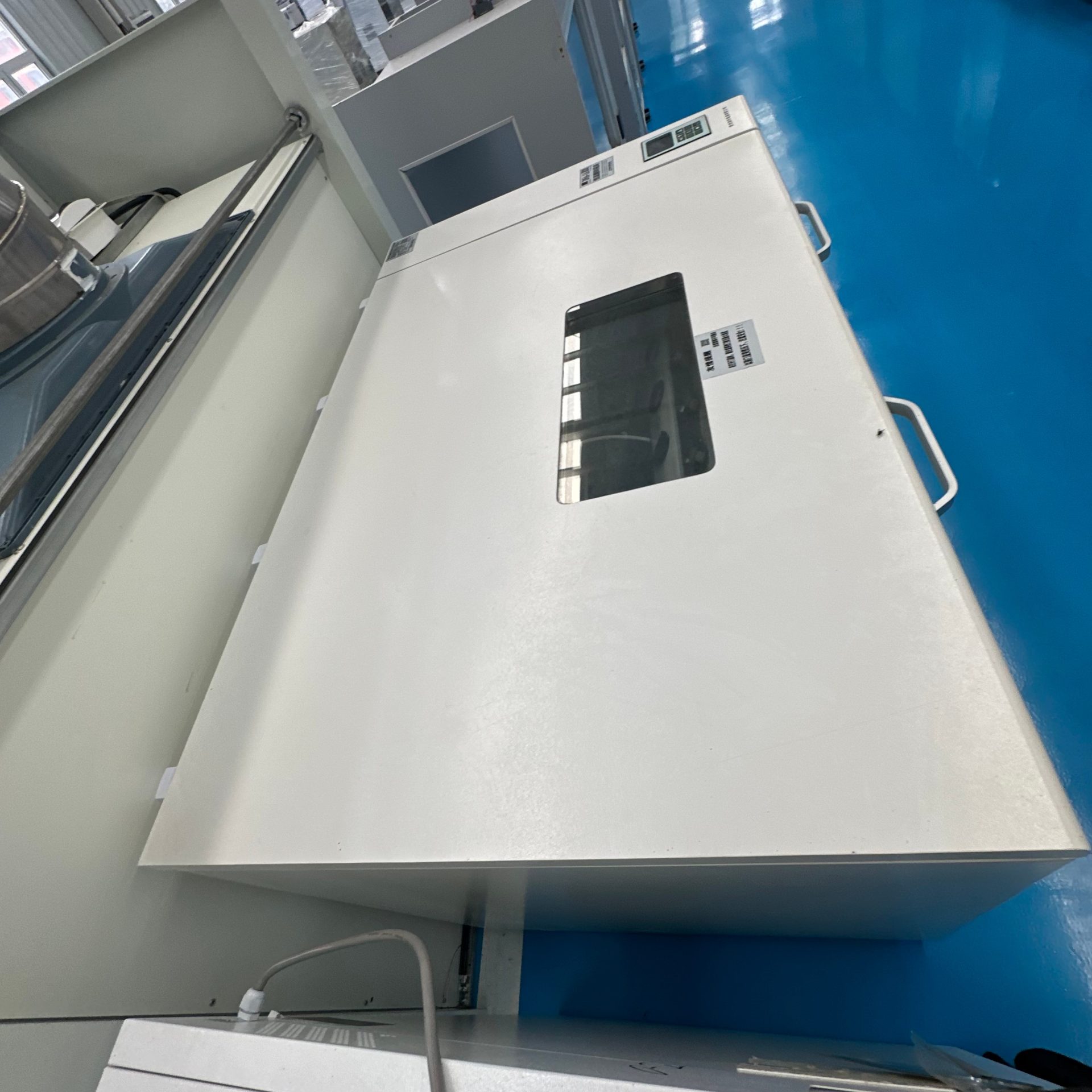 Used Temperature Controlled Shaker &mdash; Model DNA-1A image 3