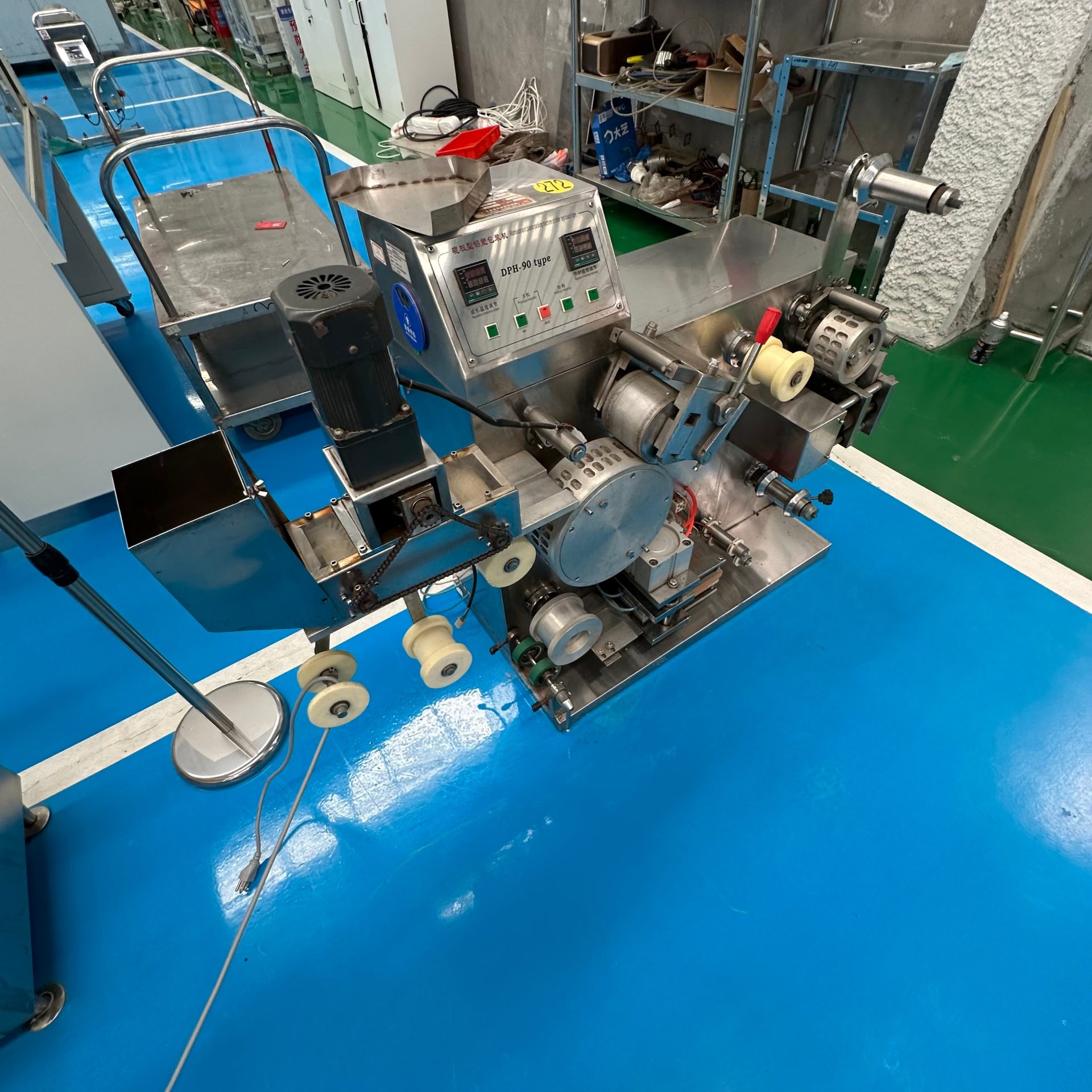 Used Packaging Machine &mdash; Model DPH-90 image 2