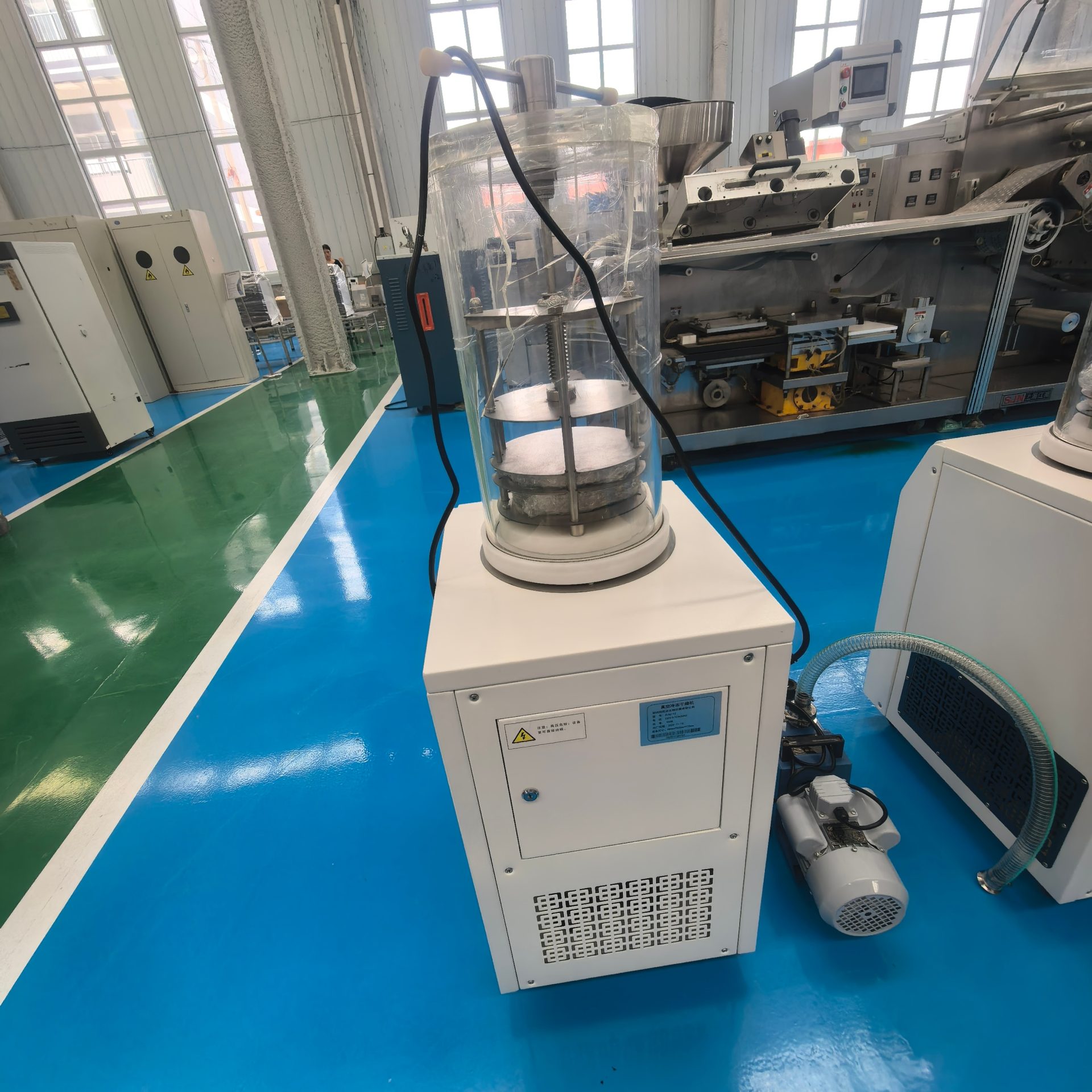 Used Freeze Dryer &mdash; Model 0.12m&sup2;