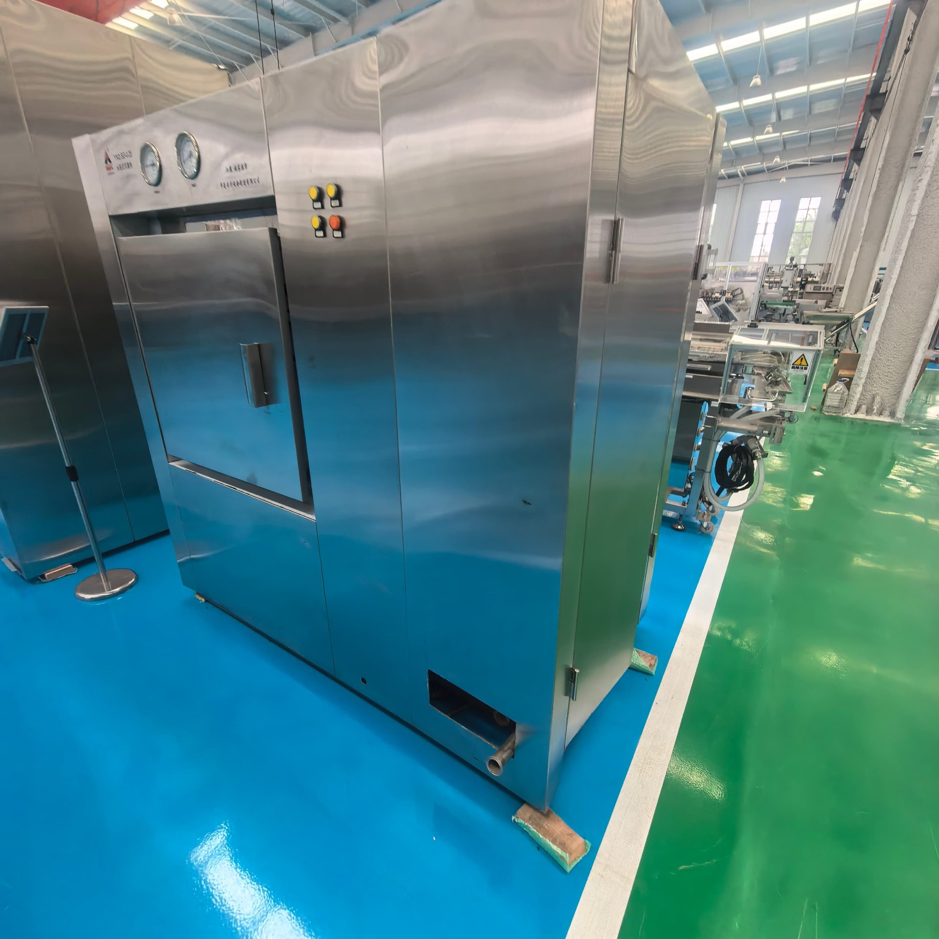 Used Steam Sterilizer &mdash; Model 0.25 image 4