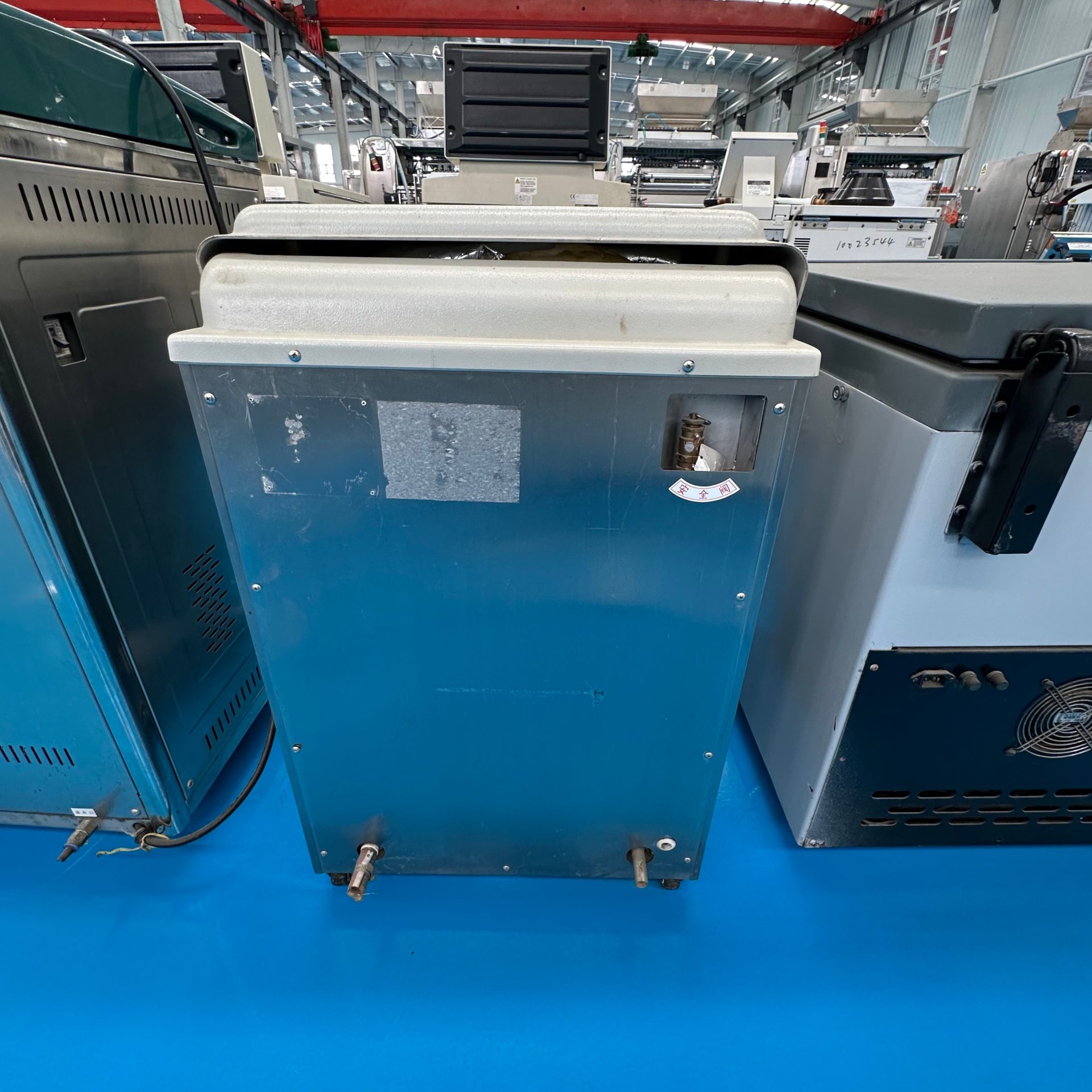 Used Steam Sterilizer image 4