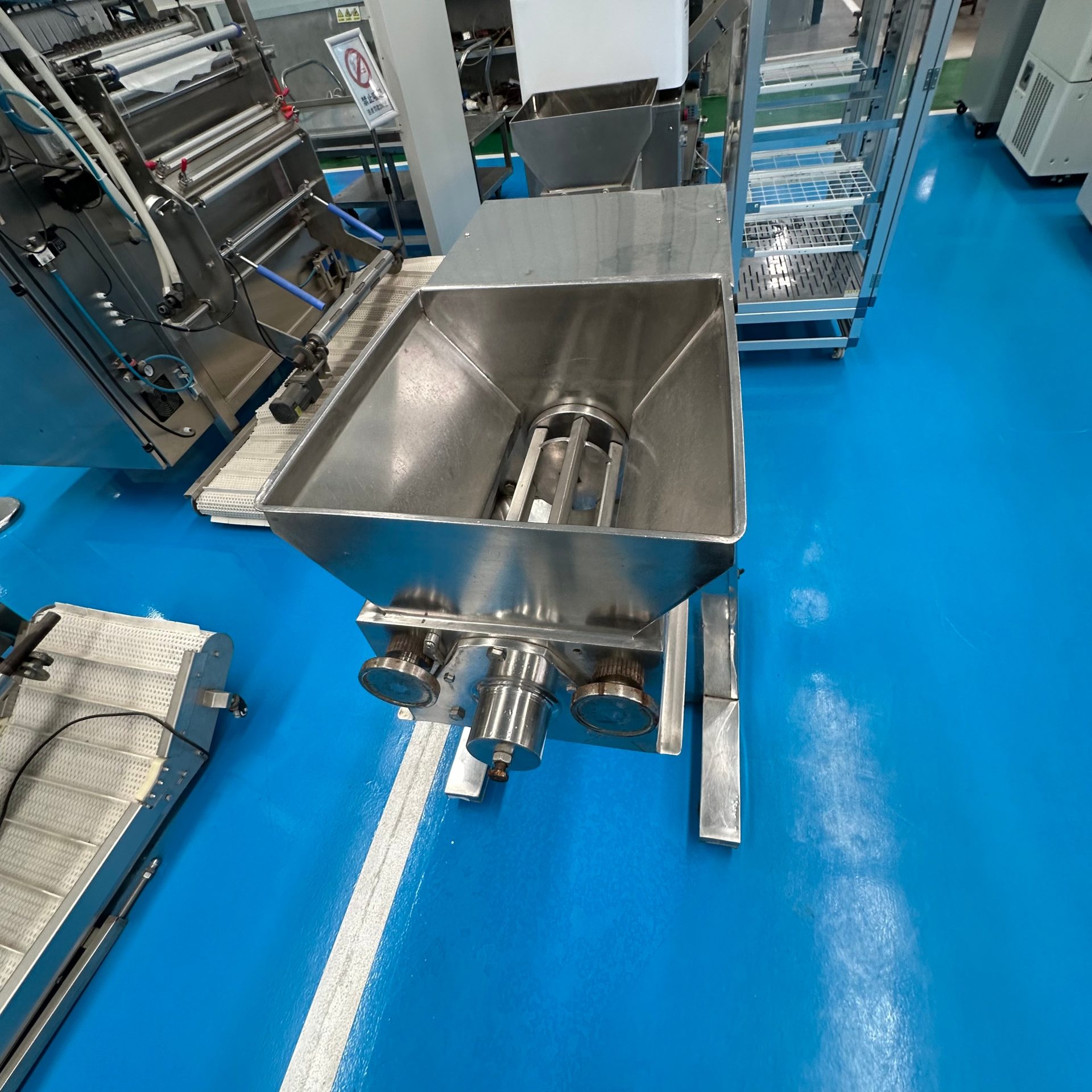 Used Oscillating Granulator &mdash; Model YK-160 image 3