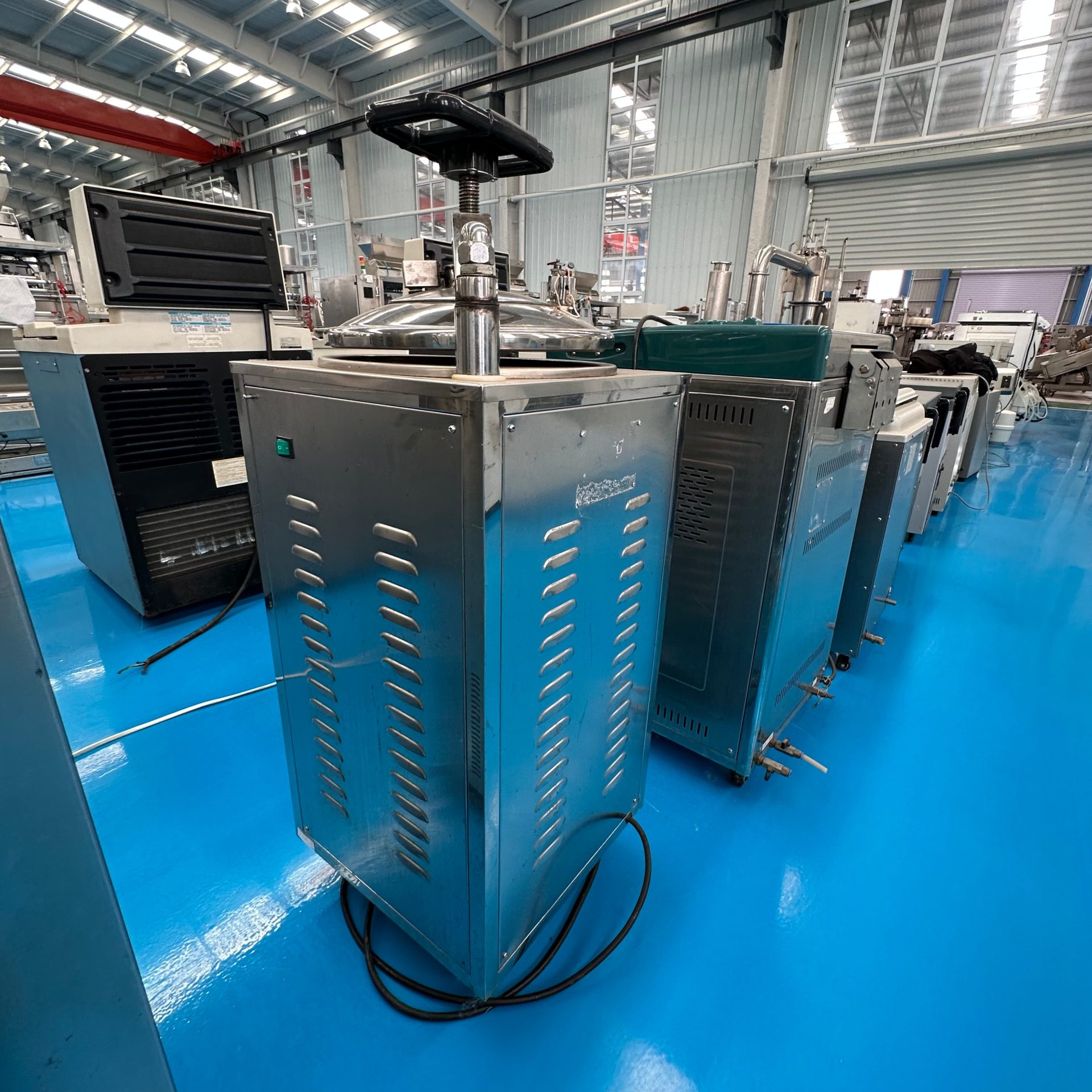 Used Steam Sterilizer &mdash; Model XFH-50C image 5