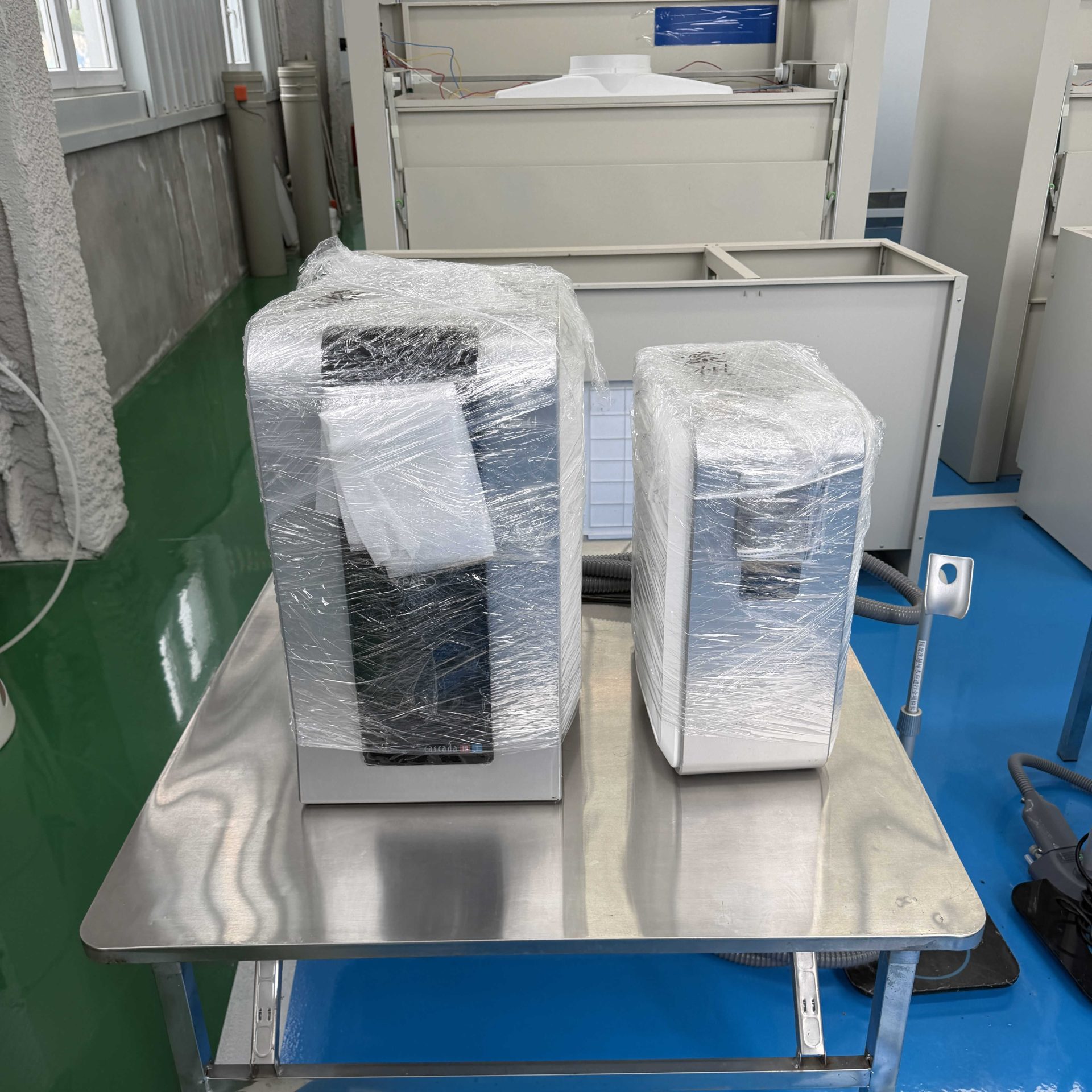 Used Laboratory Water Purification System by pall &mdash; Model CASCADlll.l-10
