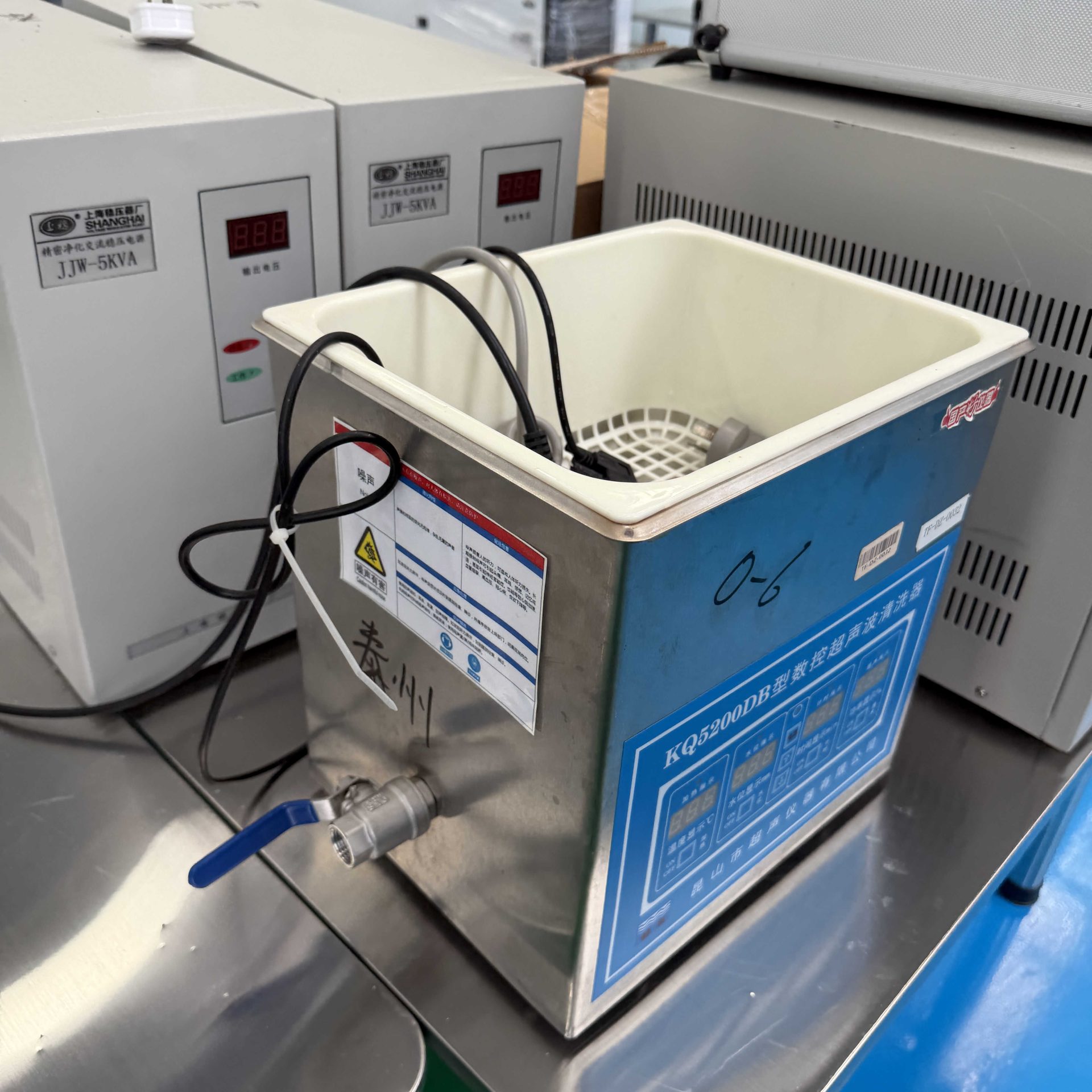 Used Ultrasonic Cleaner &mdash; Model KQ5200DB image 2
