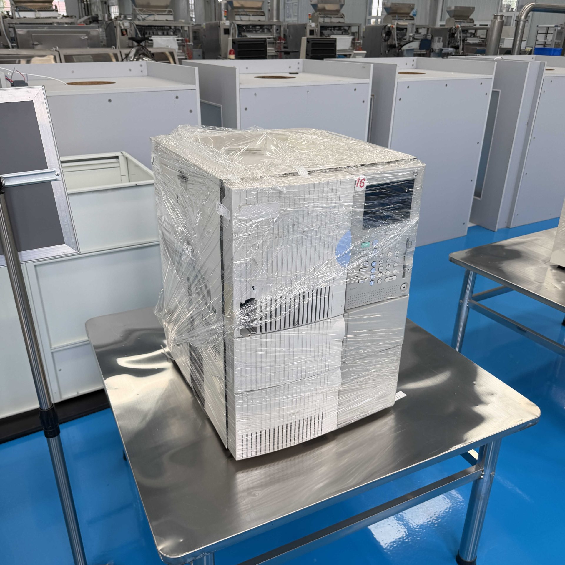 Used High Performance Liquid Chromatograph &mdash; Unit 234