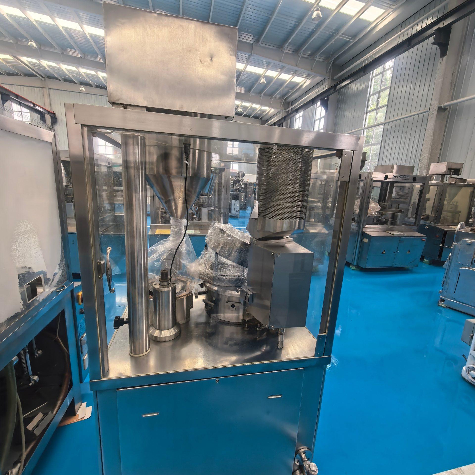 Used Capsule Filling Machine &mdash; Model NJP-1200C image 3