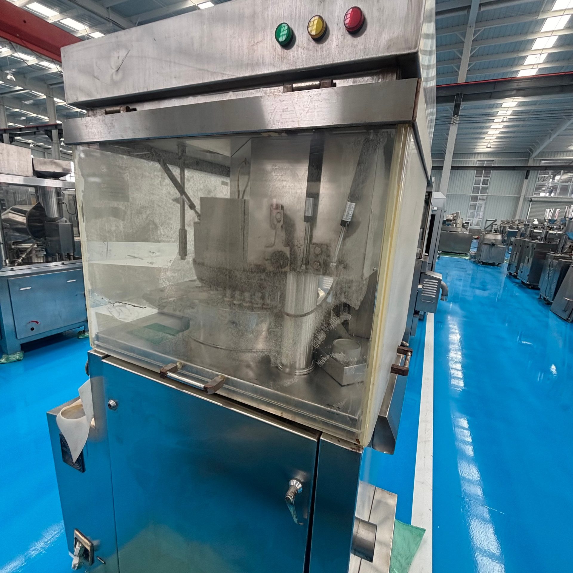 Used Rotary Tablet Press &mdash; Model 40 punch &mdash; Unit 75 image 4