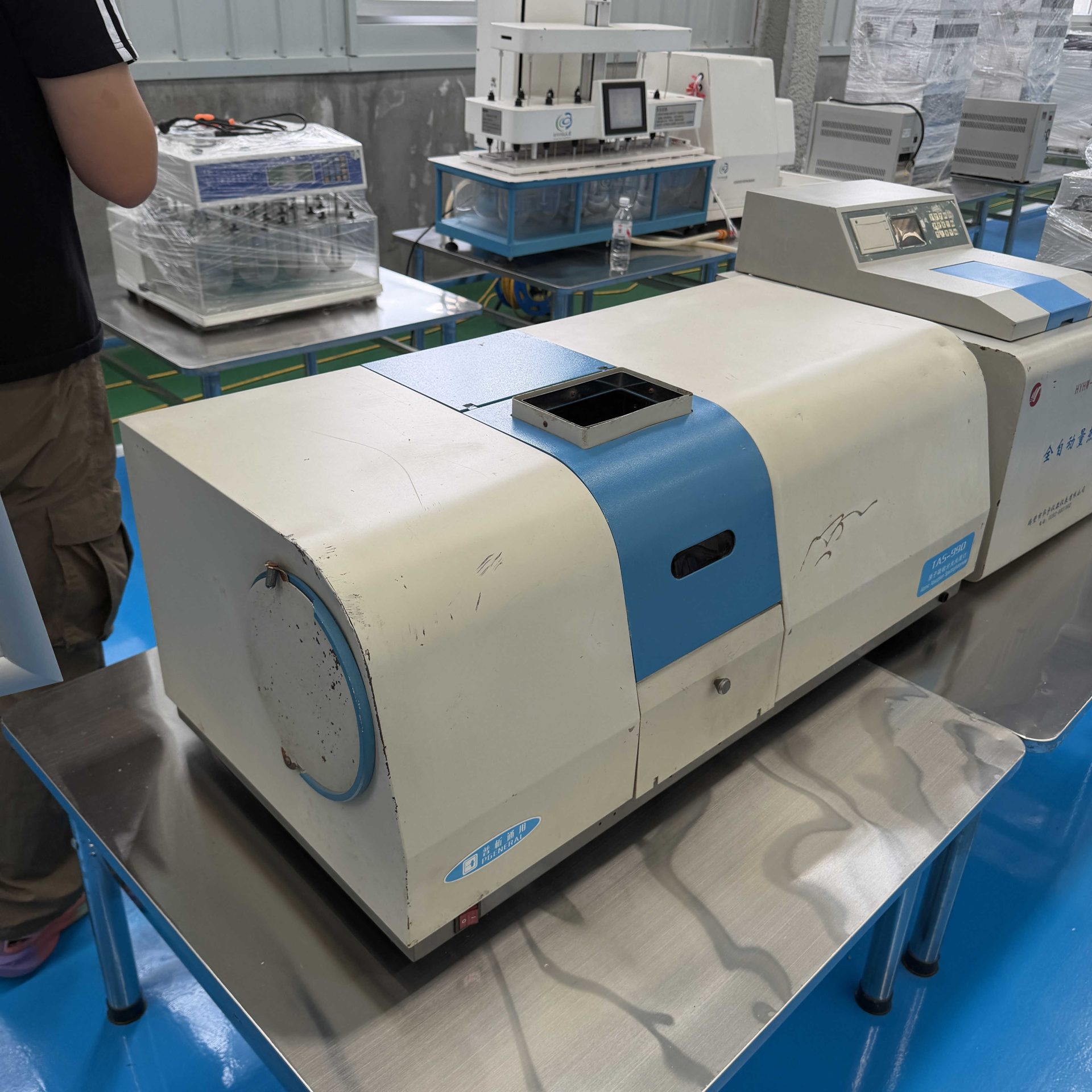 Used Atomic Absorption Spectrophotometer &mdash; Model TAS-990F image 2