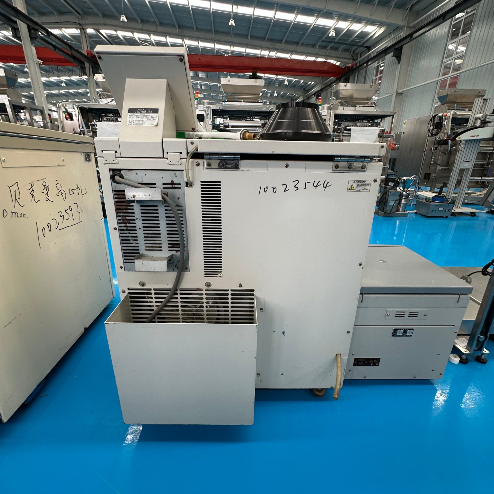 Used Centrifuge &mdash; Model himac CR22F image 4