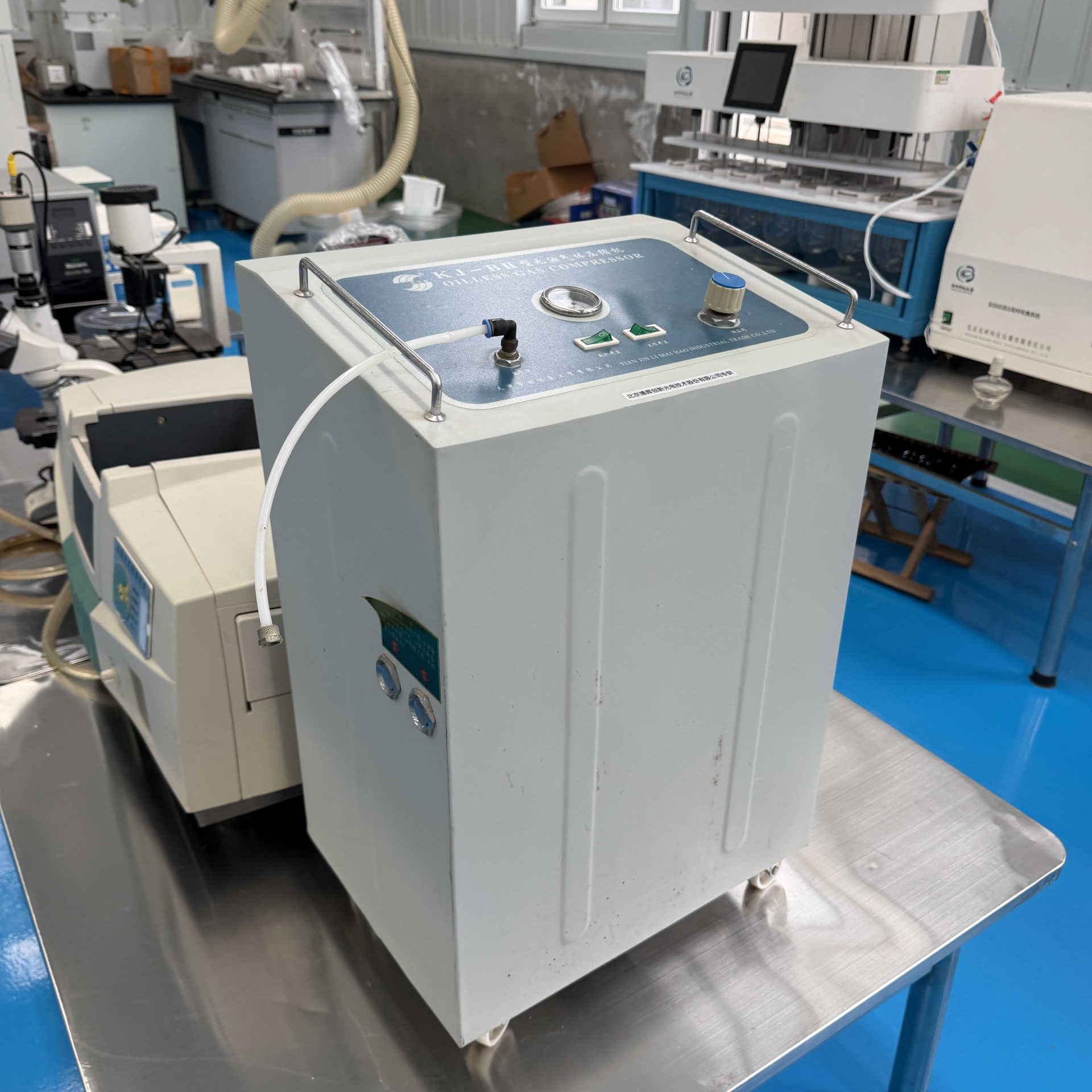 Used Oil-Free Air Compressor &mdash; Model KJ-BI image 2