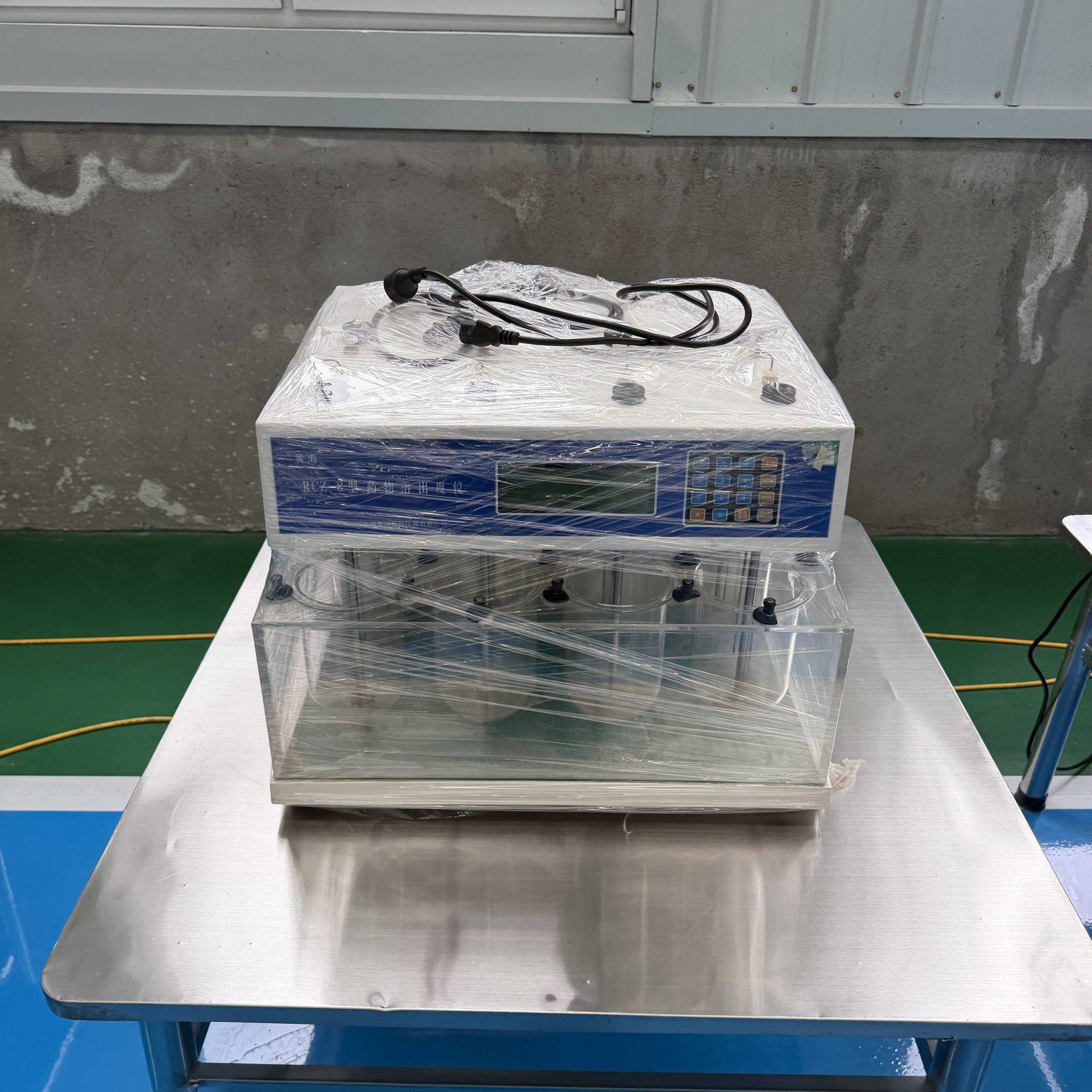 Used Dissolution Tester &mdash; Model 8