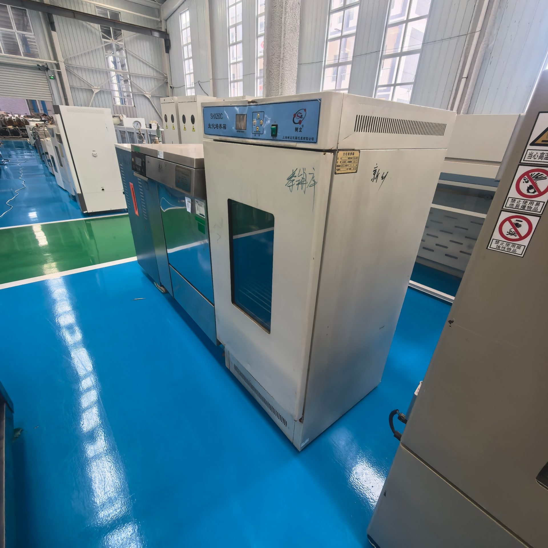 Used Laboratory Incubator &mdash; Unit 257 image 4