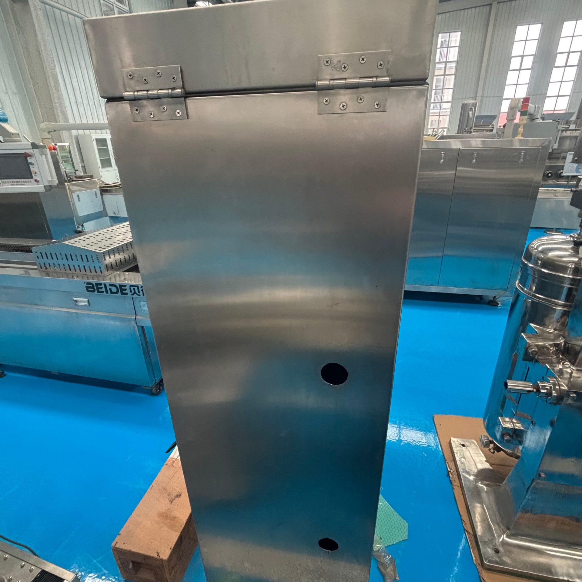 Used Centrifuge &mdash; Model GQ142G image 3