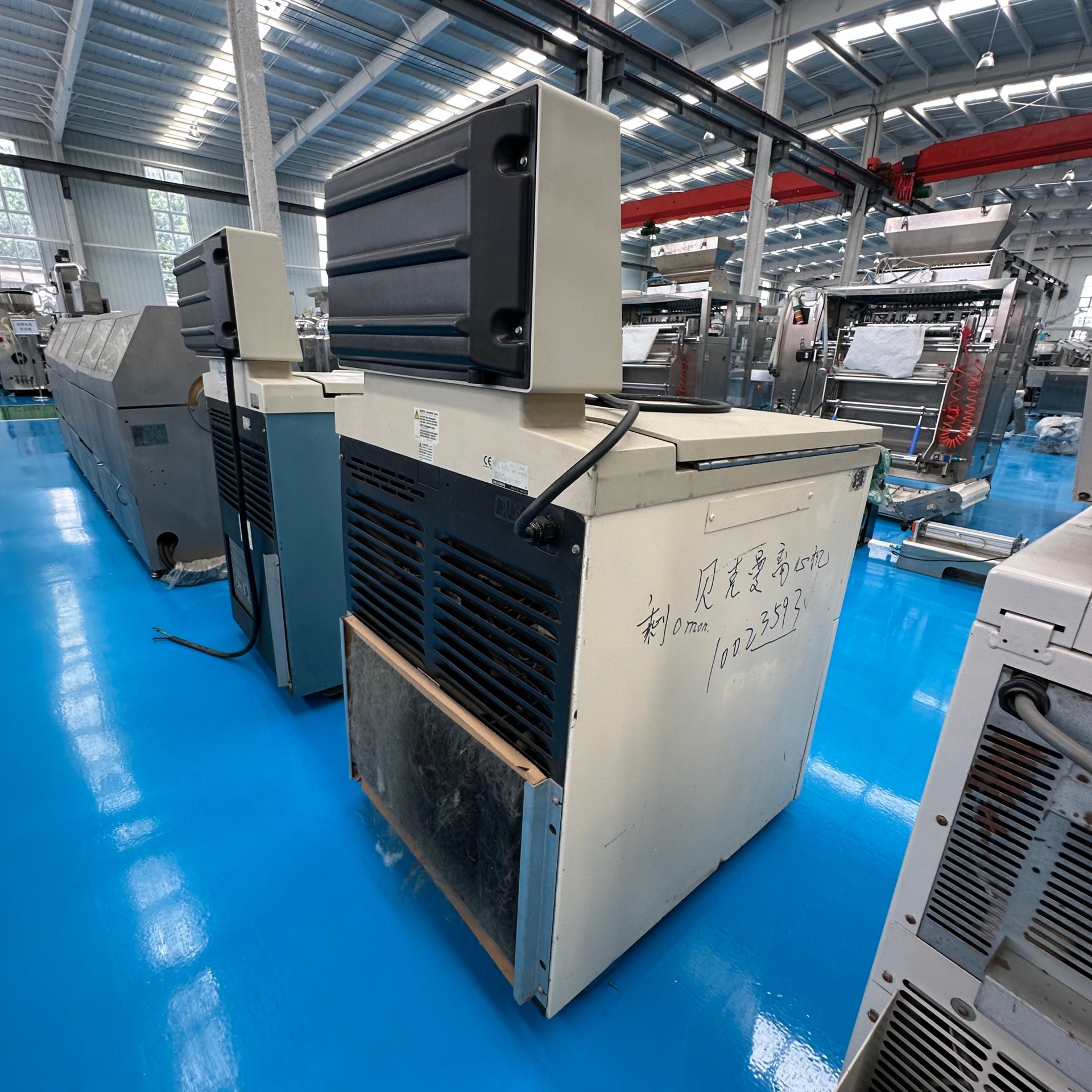 Used Centrifuge &mdash; Model J6-HC image 3