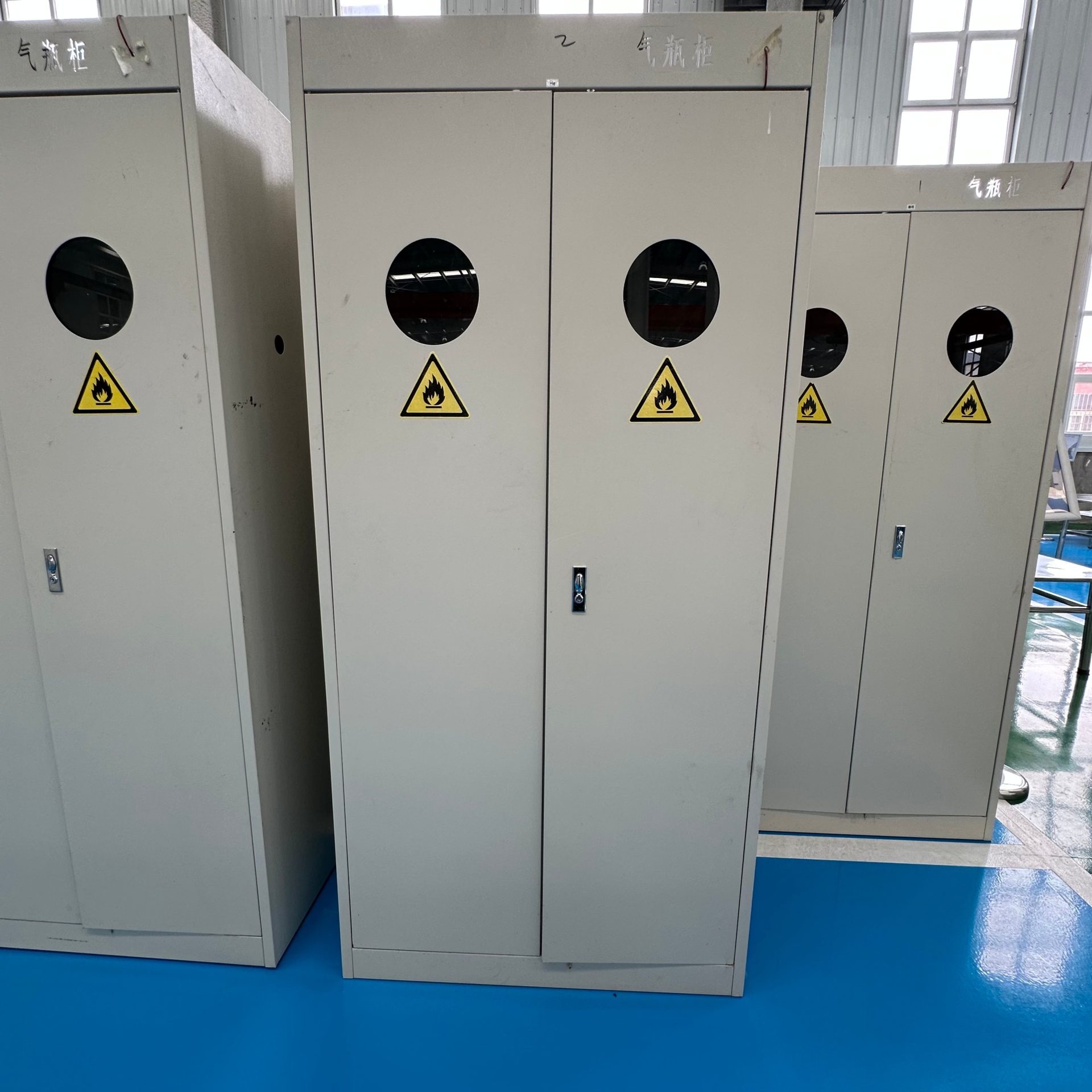 Used Gas Cylinder Cabinet