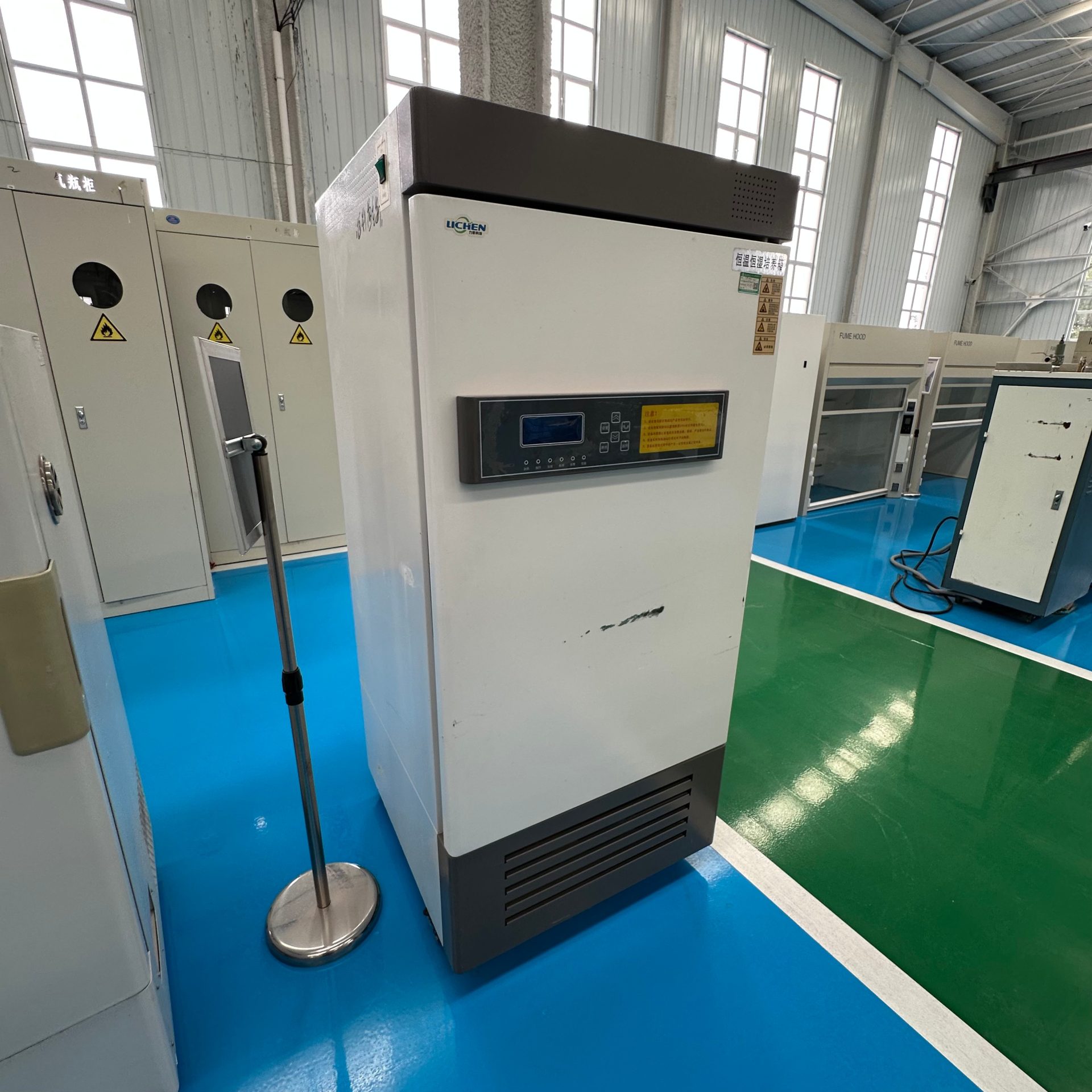 Used Laboratory Incubator &mdash; Model HSP-250BE image 2