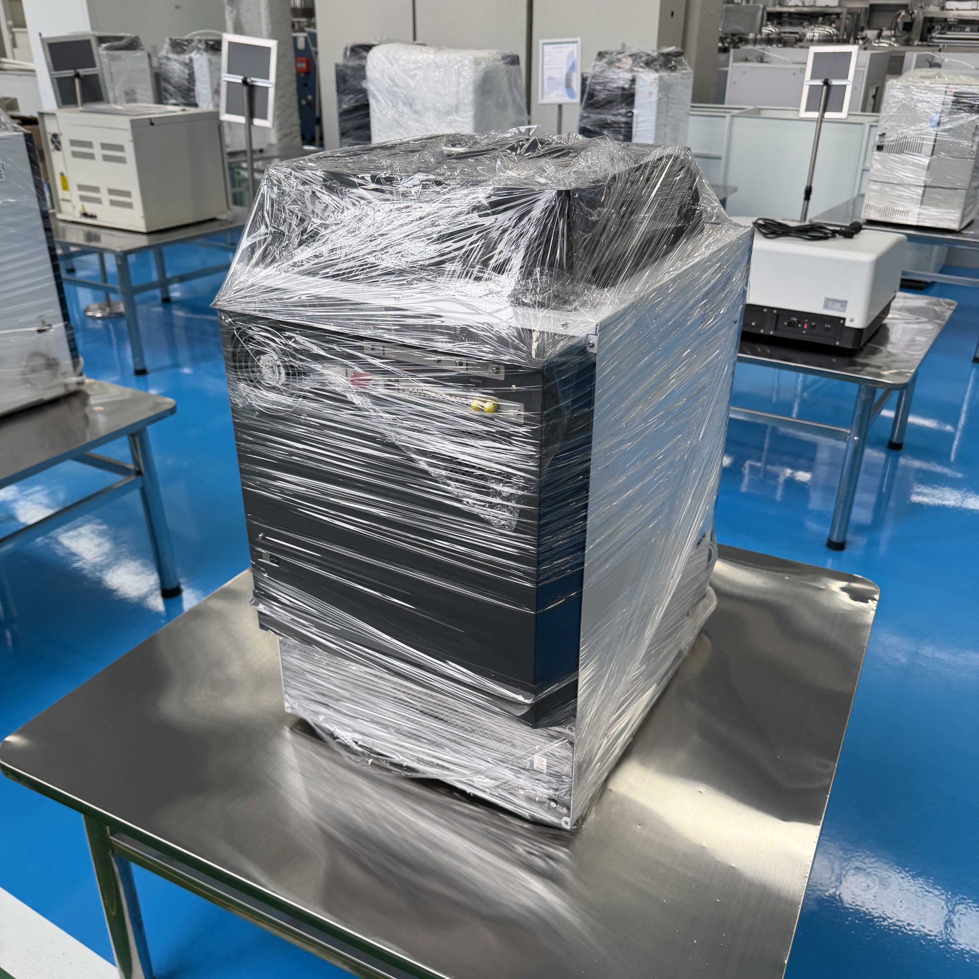 Used High Performance Liquid Chromatograph &mdash; Model 2030plus image 4
