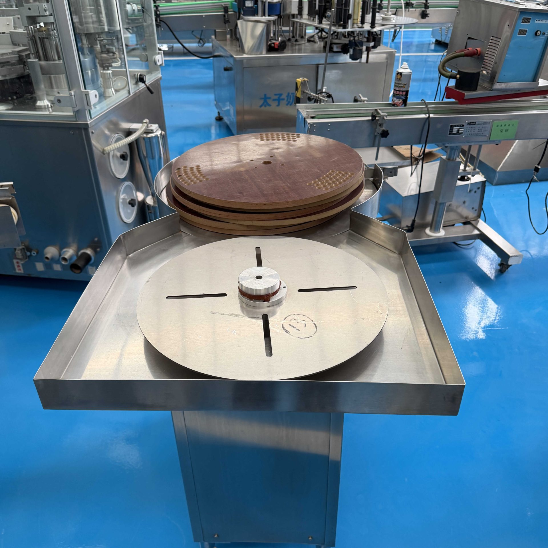 Used Bottle Conveyor &mdash; Model PL-2000