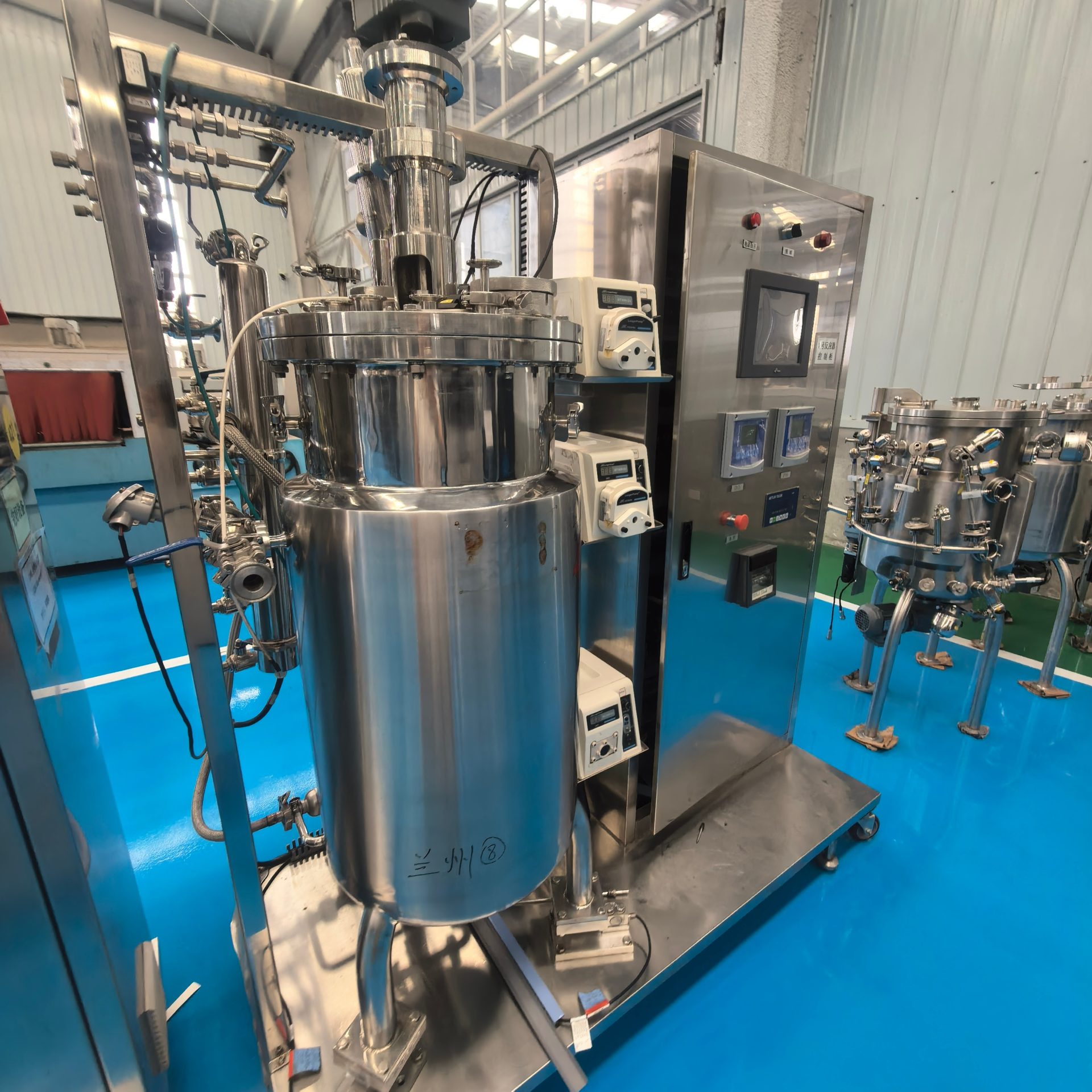 Used Bioreactor &mdash; Model 120 L image 3