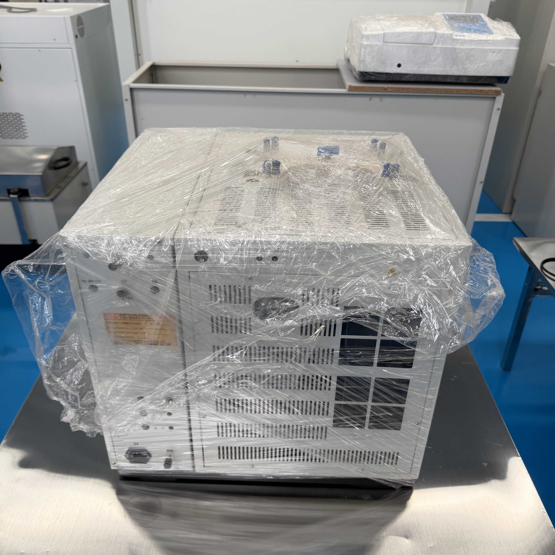Used Gas Chromatograph &mdash; Model GC-7800 image 4
