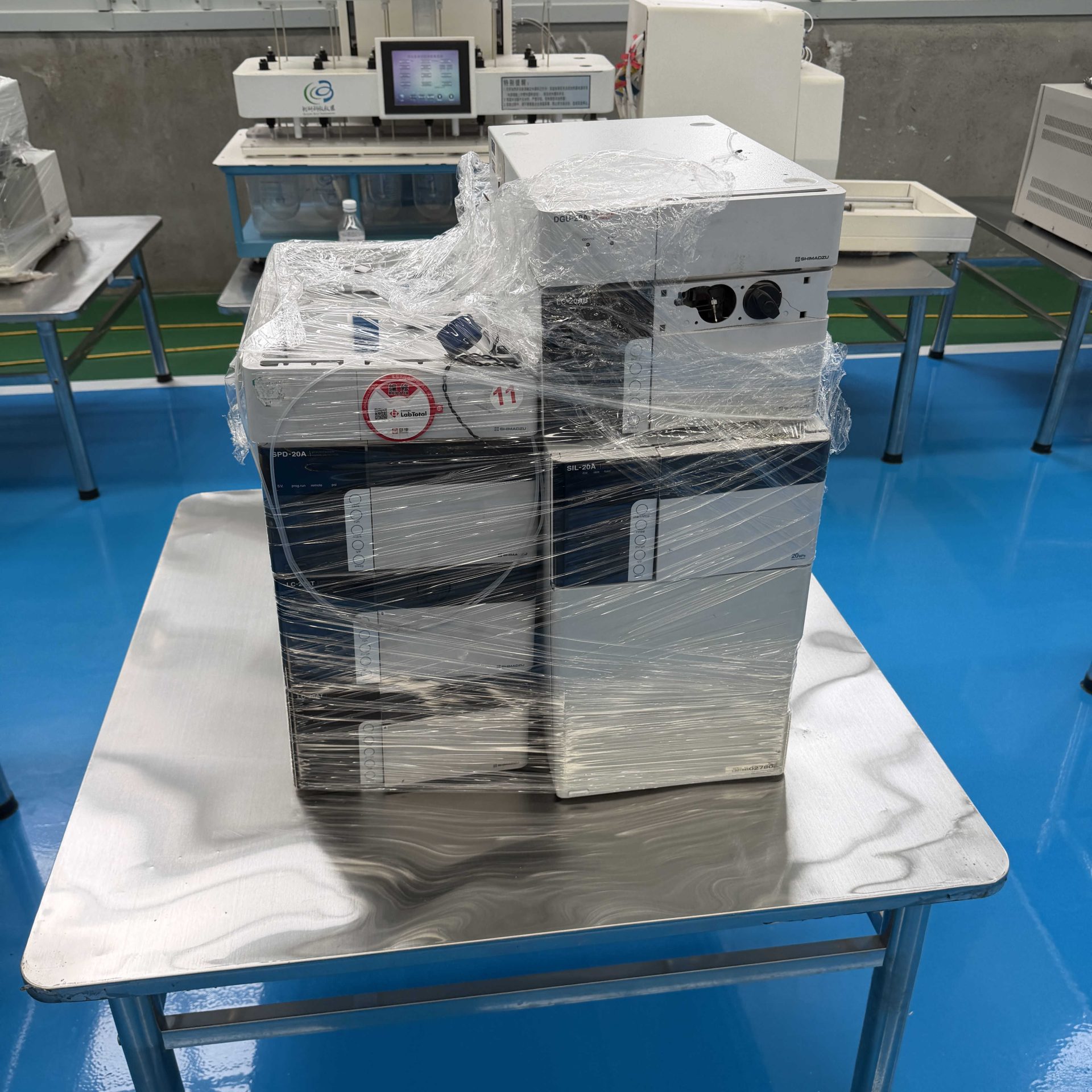 Used High Performance Liquid Chromatograph &mdash; Model LC-20AB