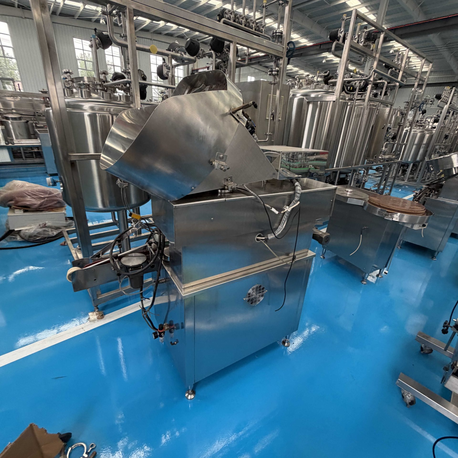 Used Capping Machine &mdash; Model PC2000 image 4