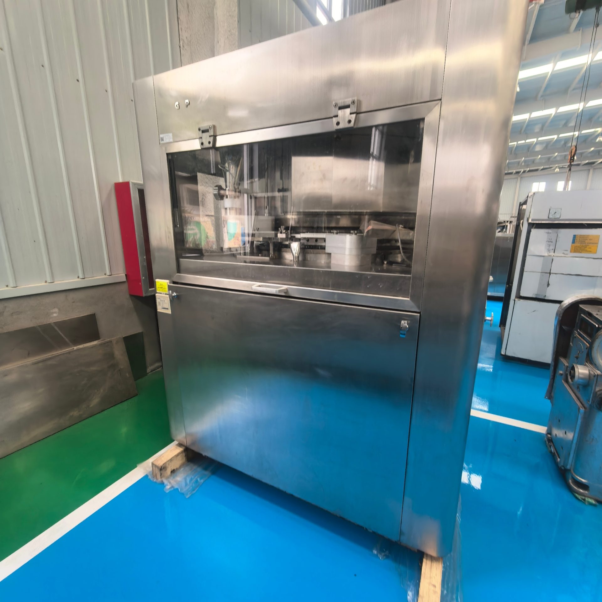Used Rotary Tablet Press &mdash; Model 76 punch