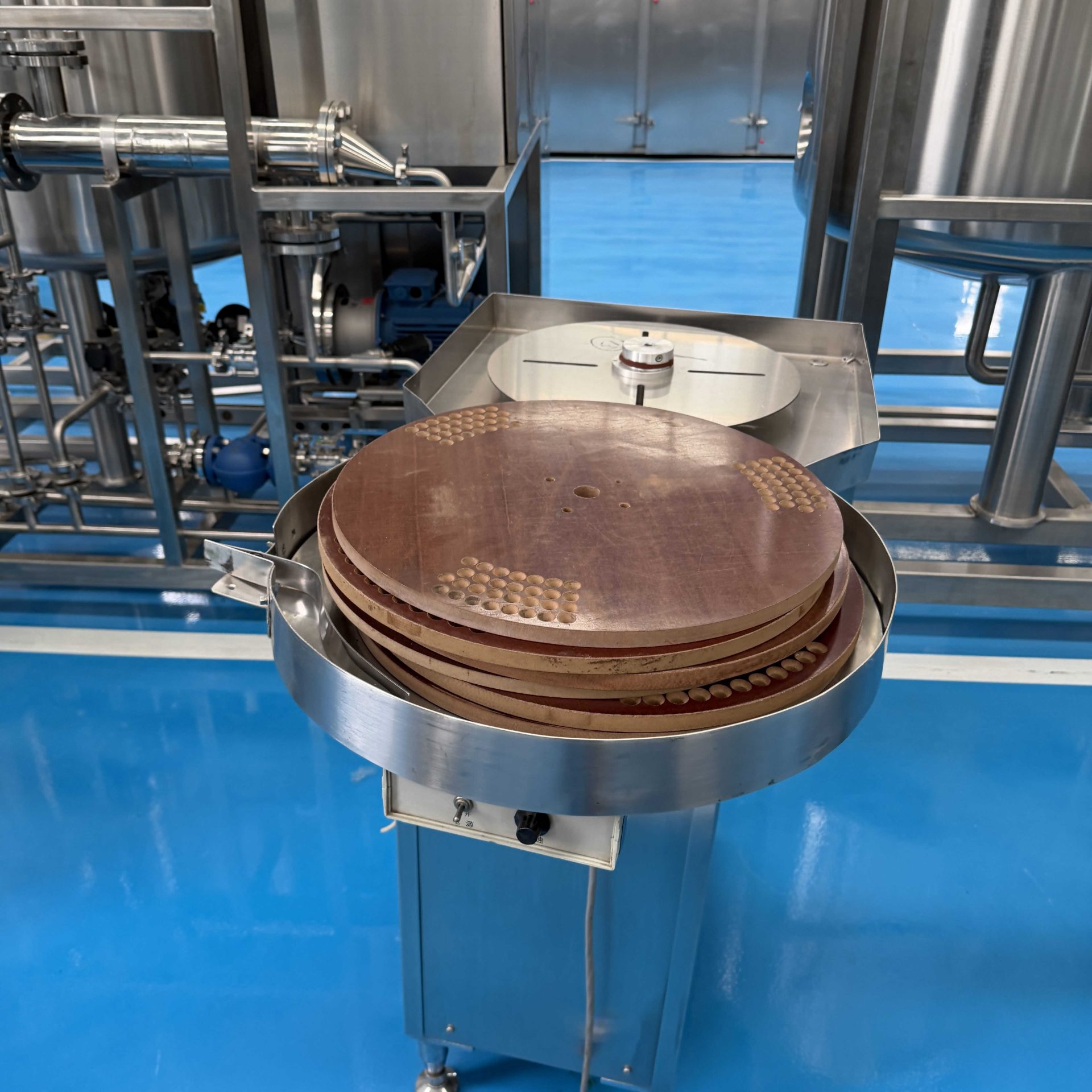 Used Bottle Conveyor &mdash; Model PL-2000 image 3