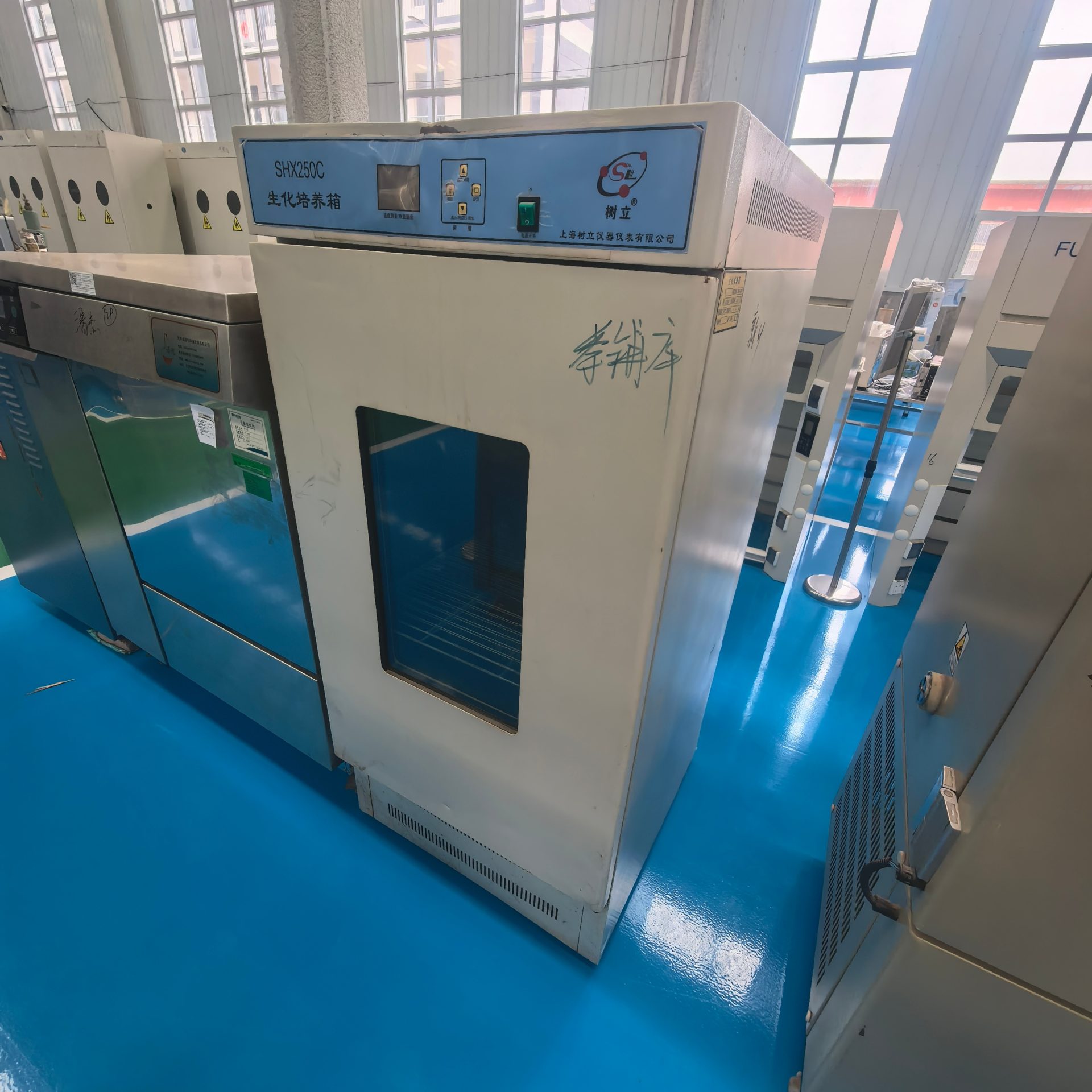 Used Laboratory Incubator &mdash; Unit 257 image 5