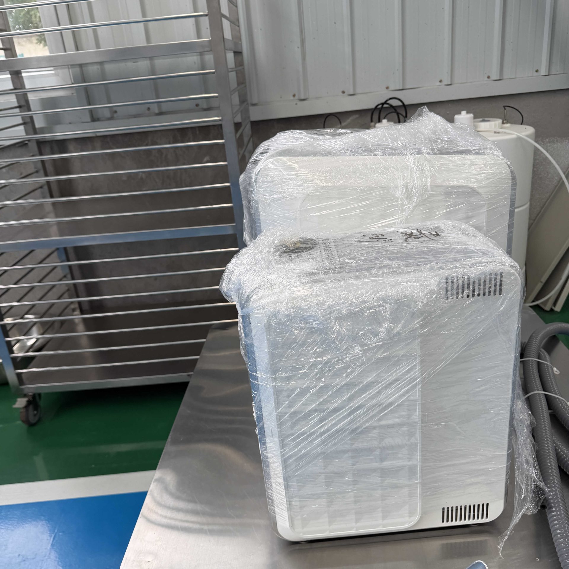 Used Laboratory Water Purification System by pall &mdash; Model CASCADlll.l-10 image 5