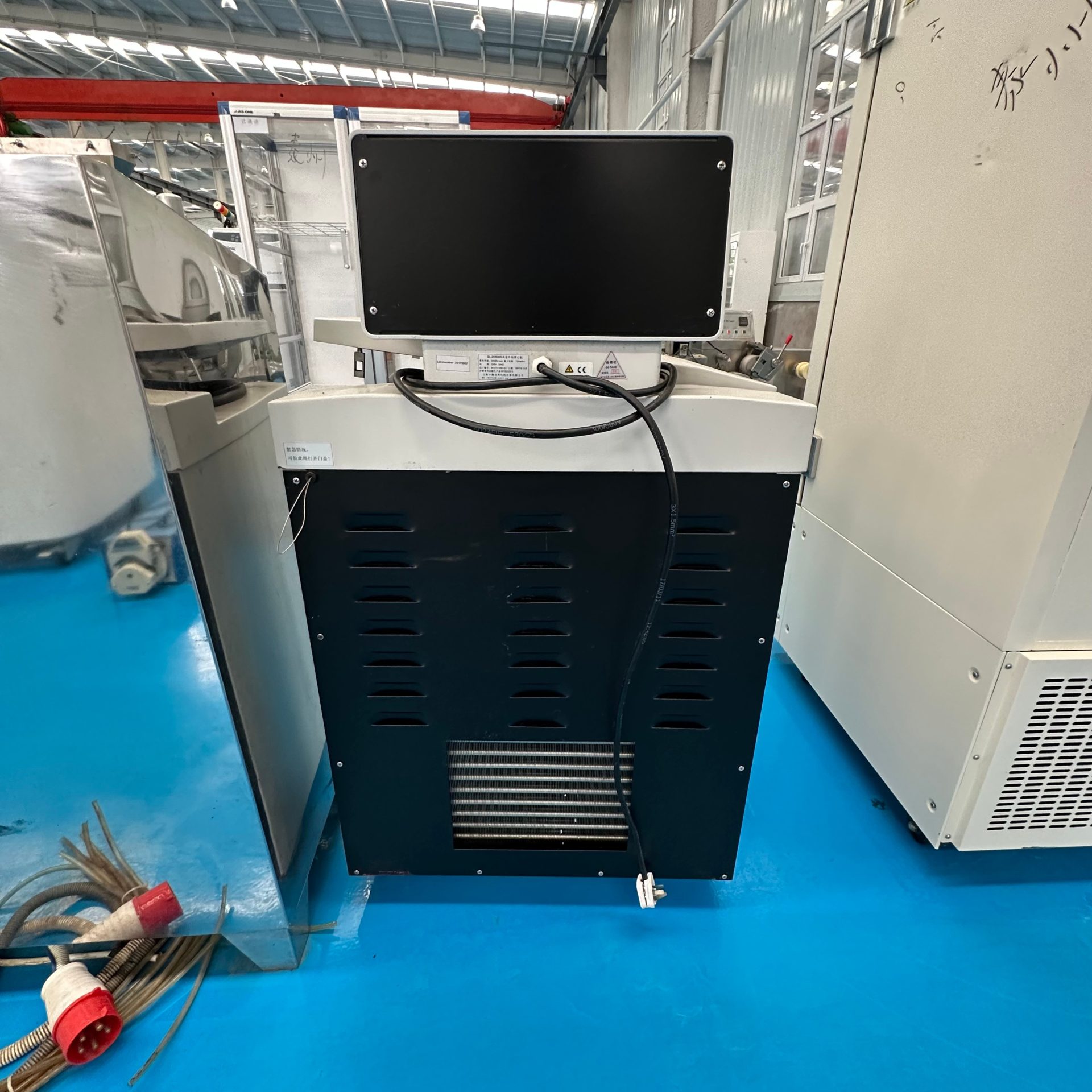 Used High-Speed Refrigerated Centrifuge &mdash; Model GL-2050MS image 4