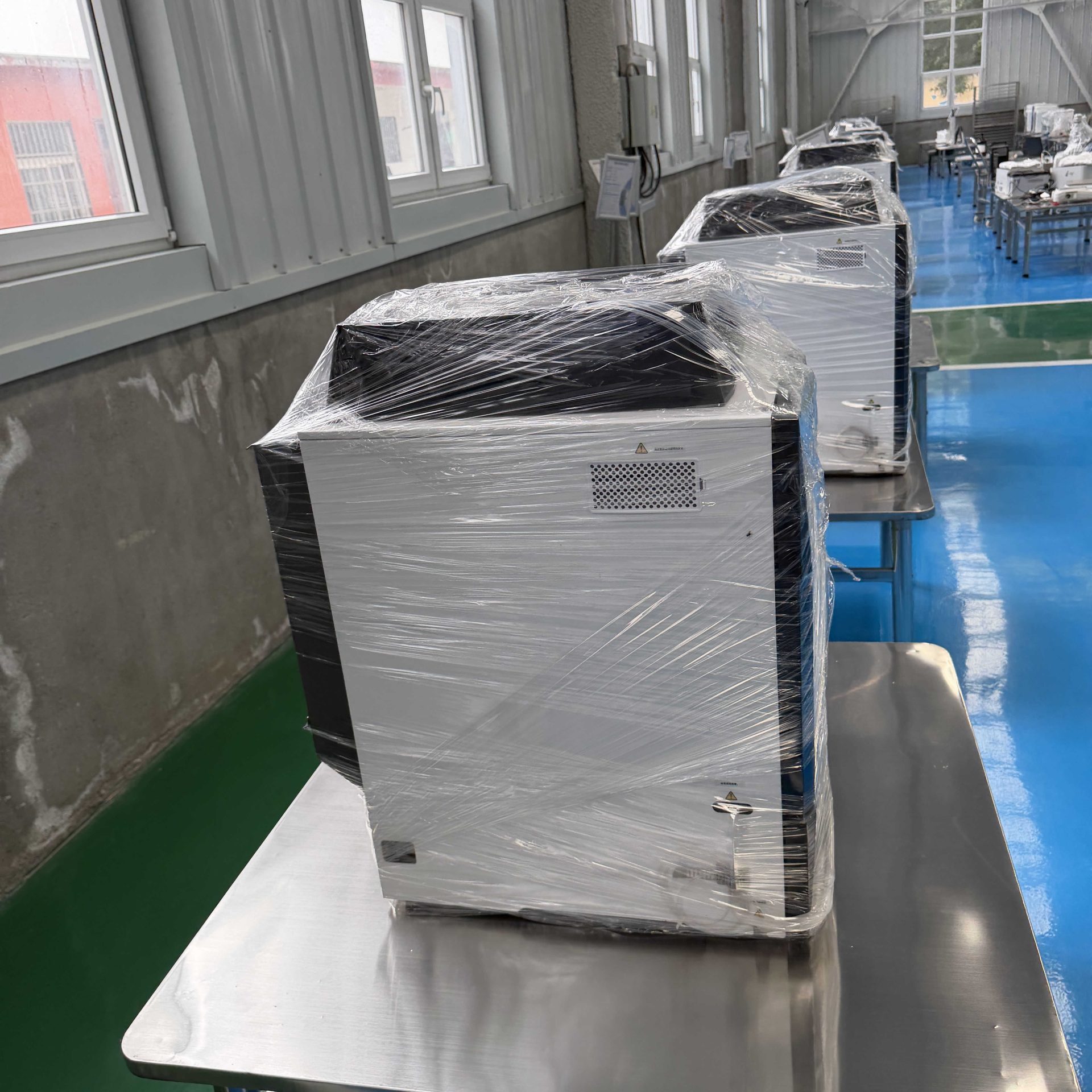 Used High Performance Liquid Chromatograph &mdash; Model 2030plus image 3