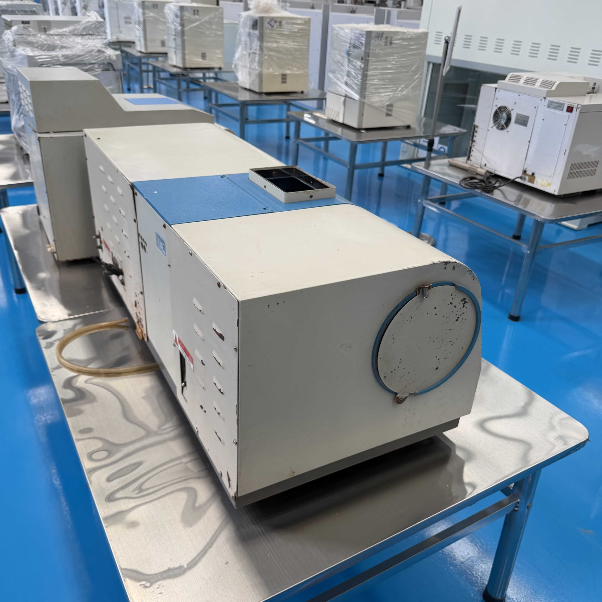 Used Atomic Absorption Spectrophotometer &mdash; Model TAS-990F image 3