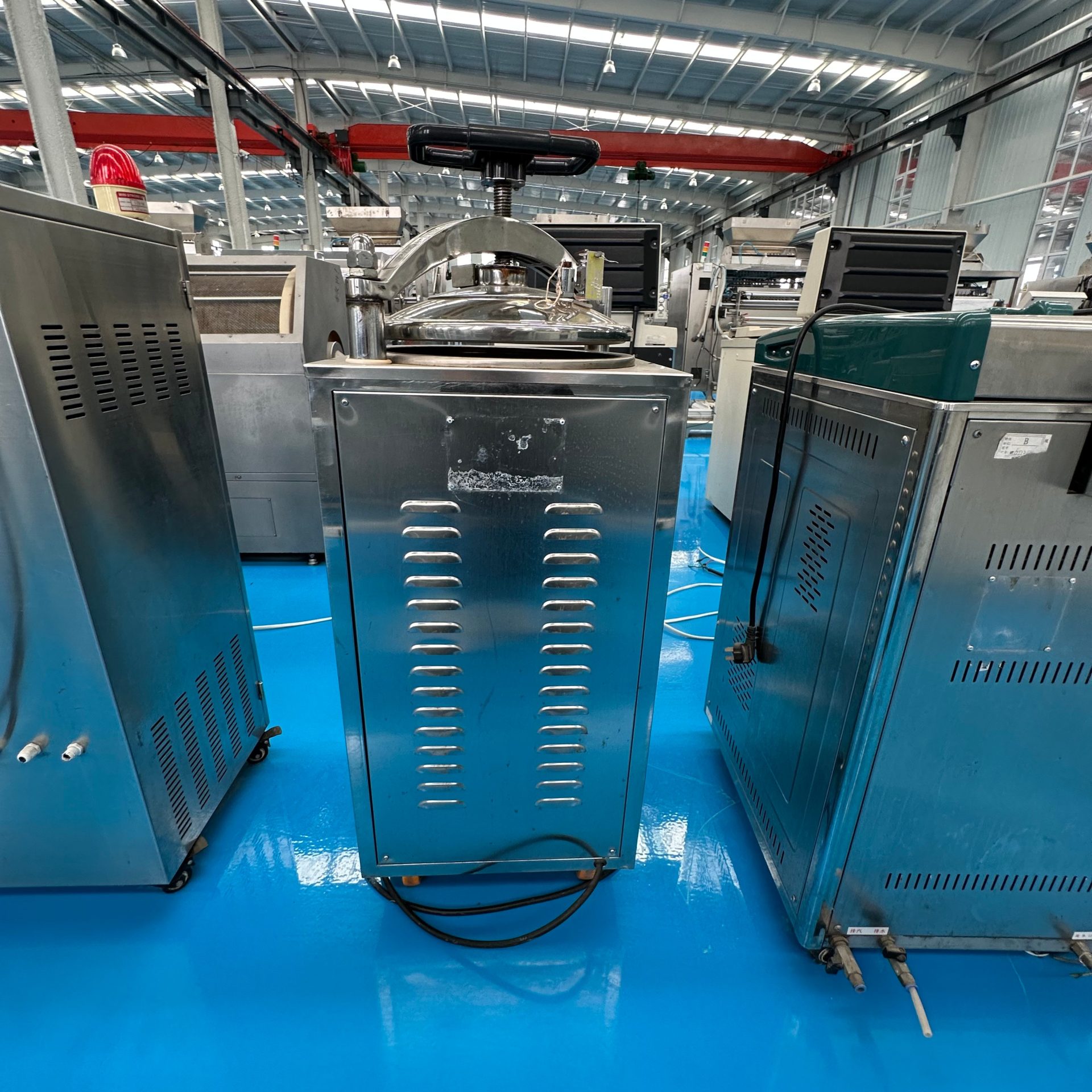 Used Steam Sterilizer &mdash; Model XFH-50C image 4