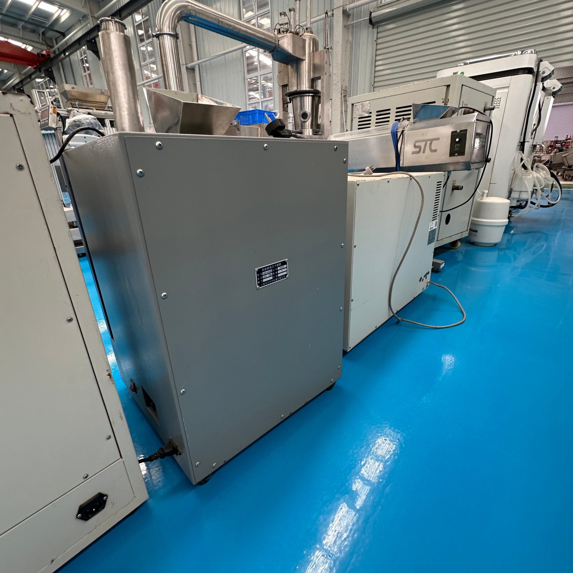 Used Laboratory Incubator image 4