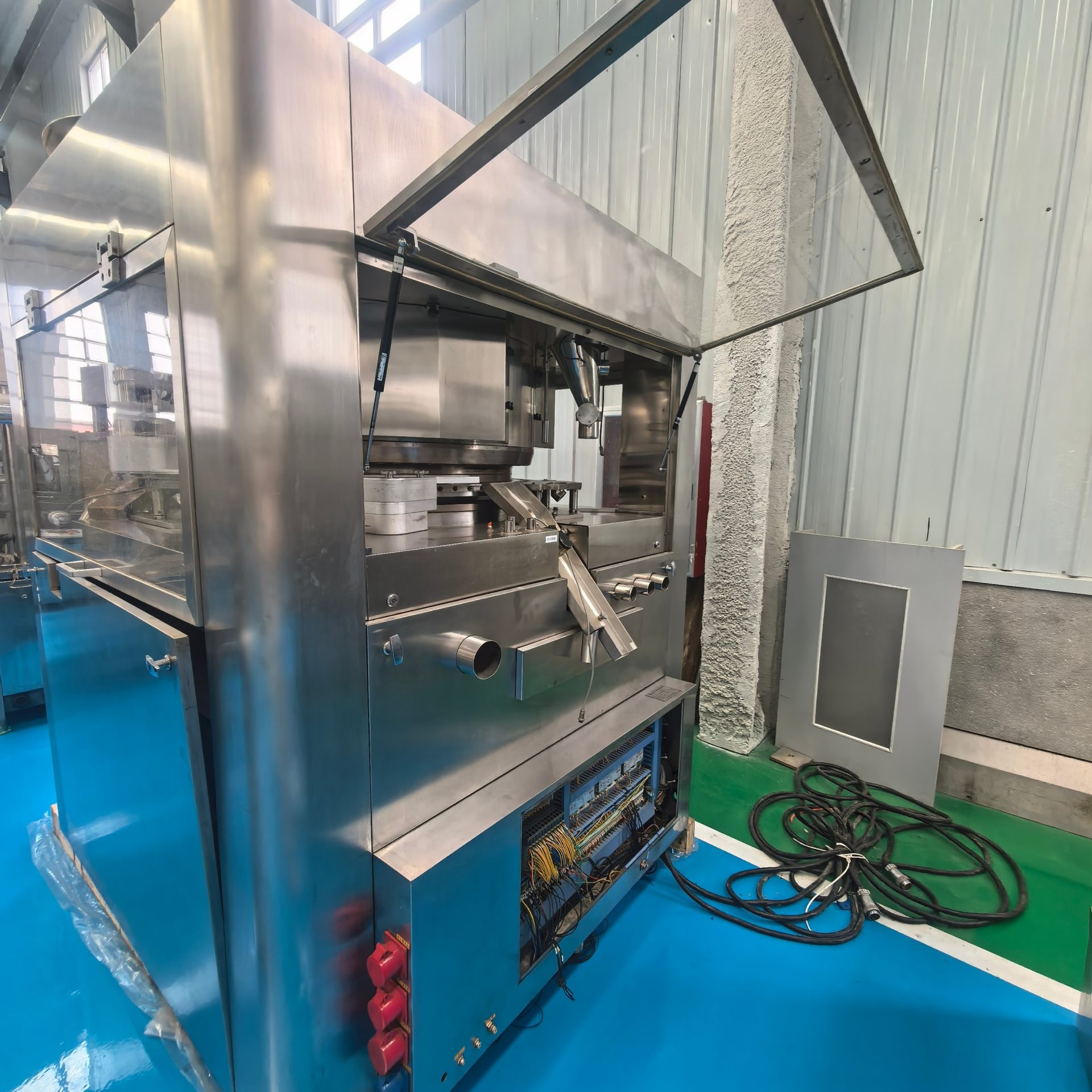 Used Rotary Tablet Press &mdash; Model 76 punch image 3