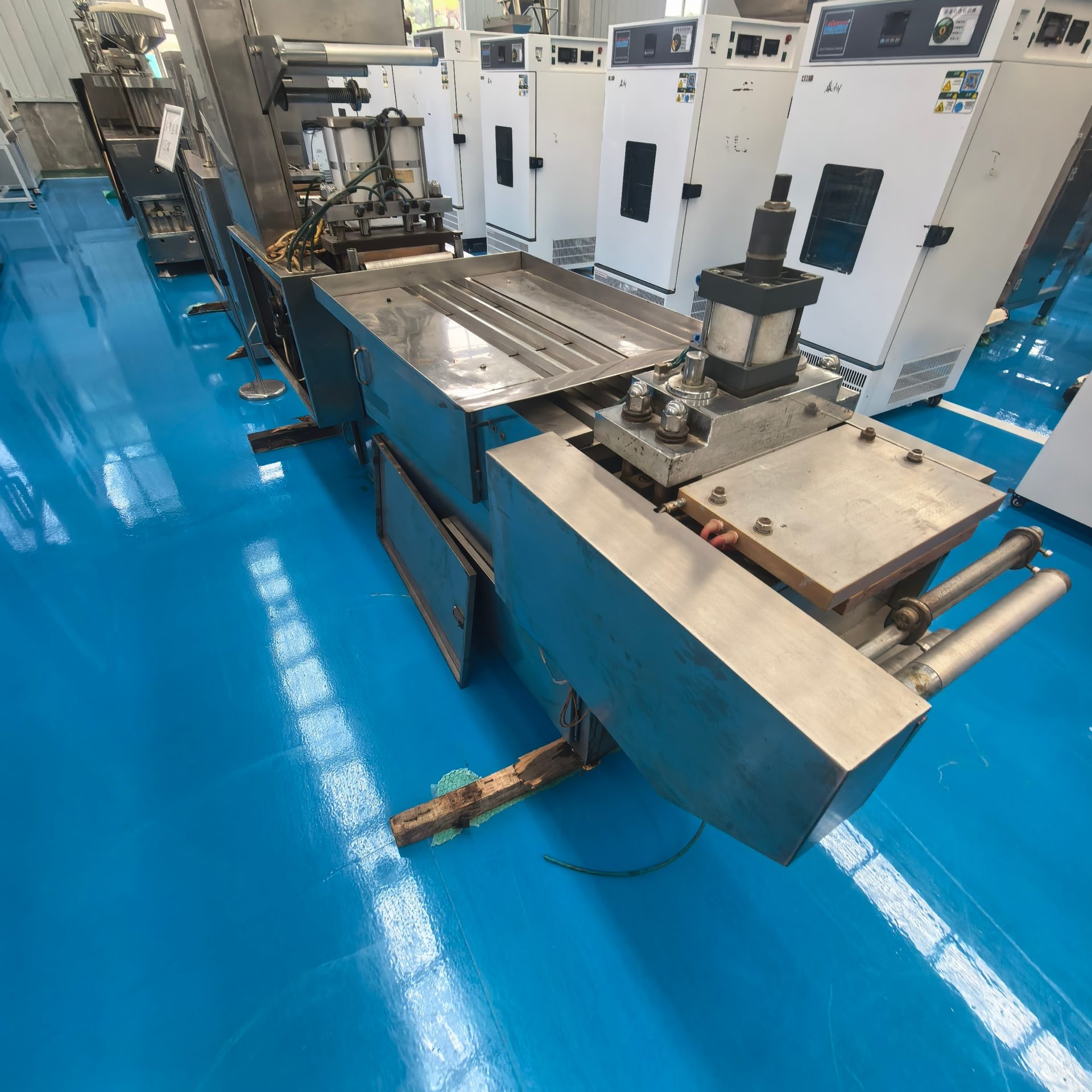 Used Blister Packaging Machine &mdash; Model 250 image 3