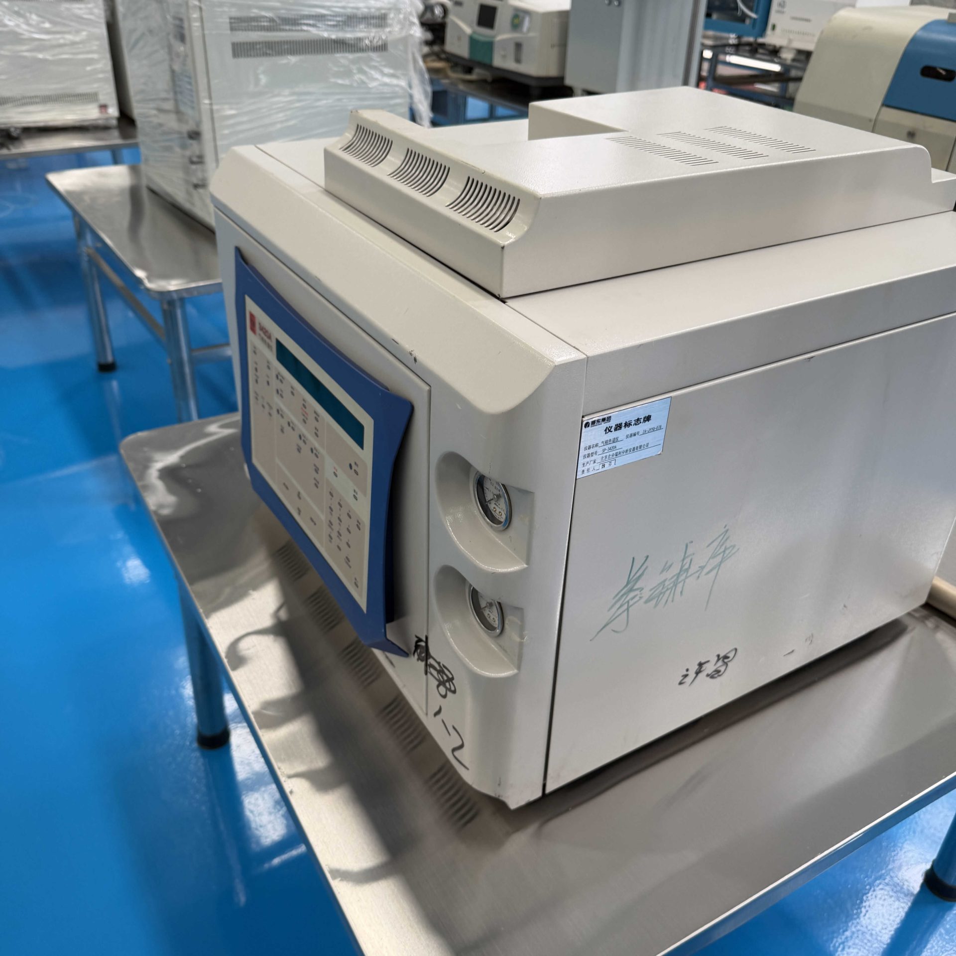 Used Gas Chromatograph &mdash; Model SP-3420A image 5