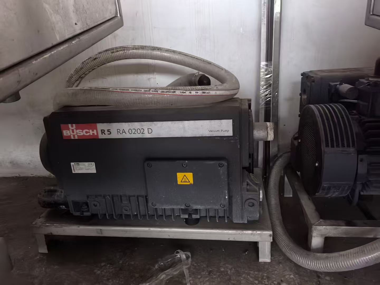 Used Continuous Vacuum Packaging Machine &mdash; Model 1100 image 4