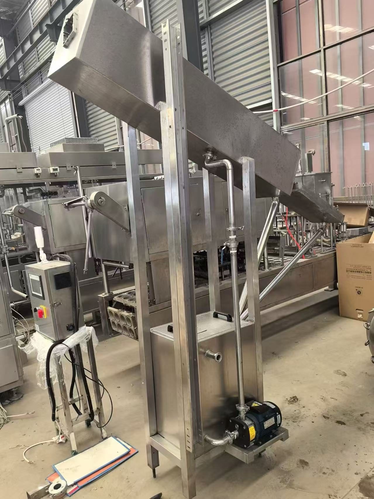 Used Can Filling and Seaming Machine &mdash; Model RFC24-6Q image 6