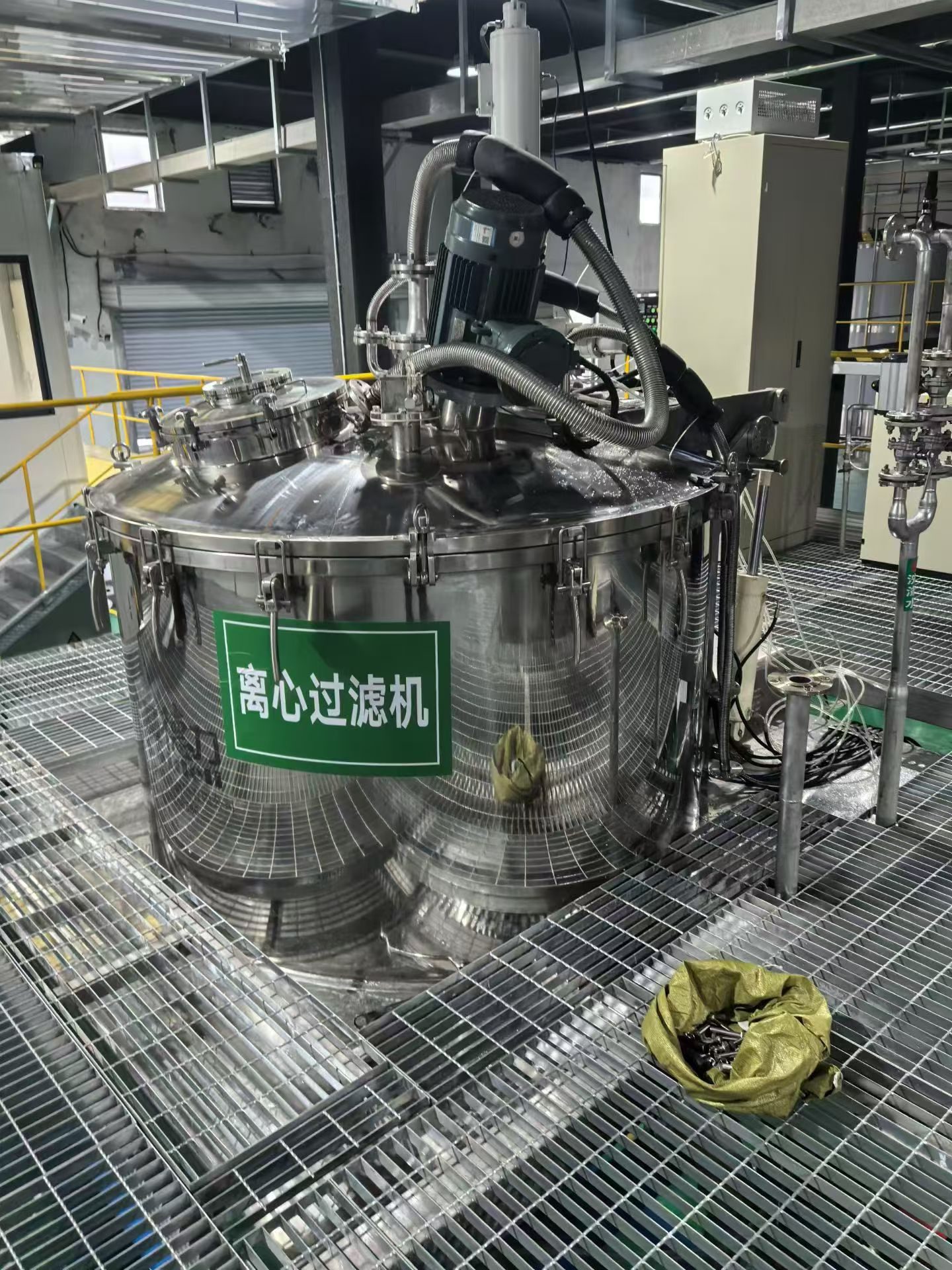 Used Centrifuge &mdash; Model 1600 image 4