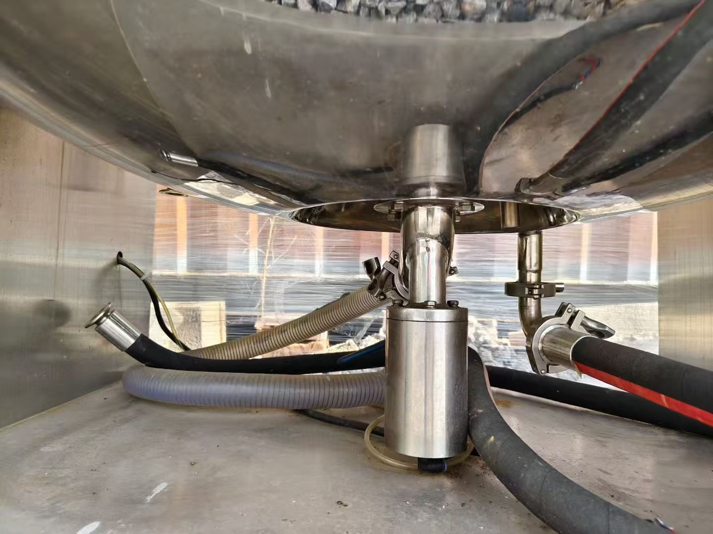 Used Homogenizer &mdash; Model HLZRJ300 image 7