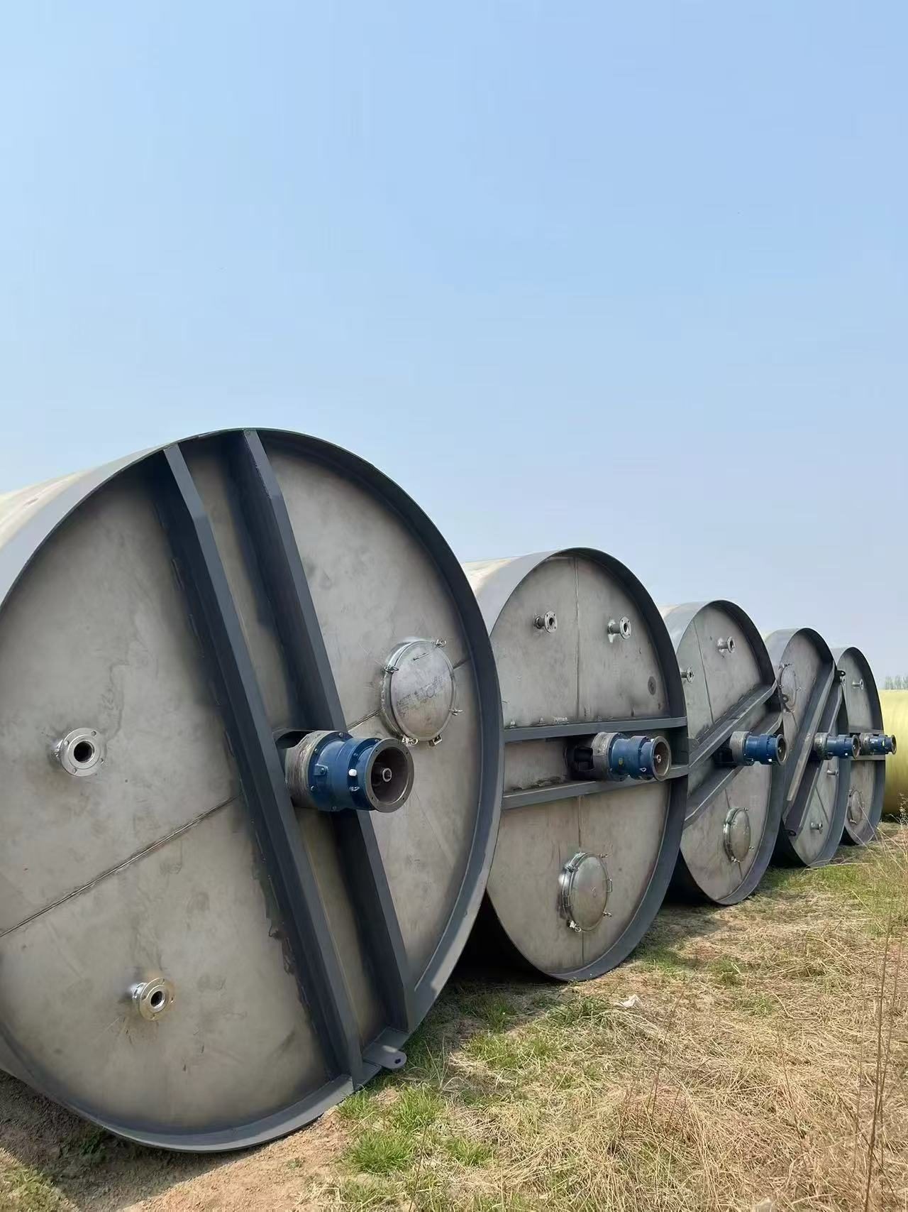 Used Stainless Steel Mixing Tank &mdash; Model 35000L image 3