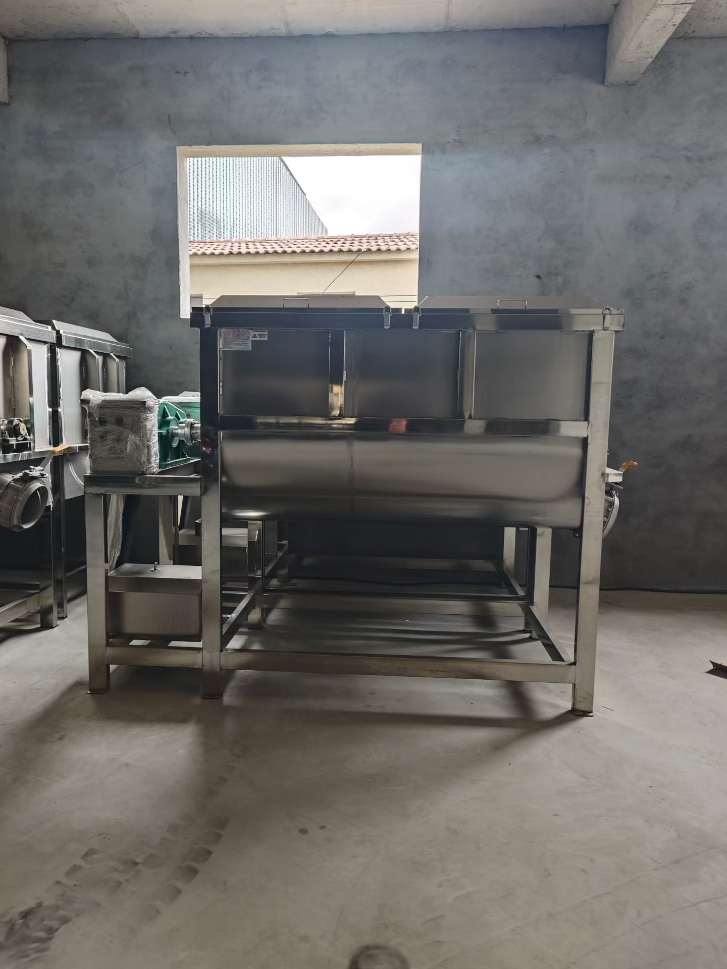 Multiple Used Ribbon Blenders Available image 6