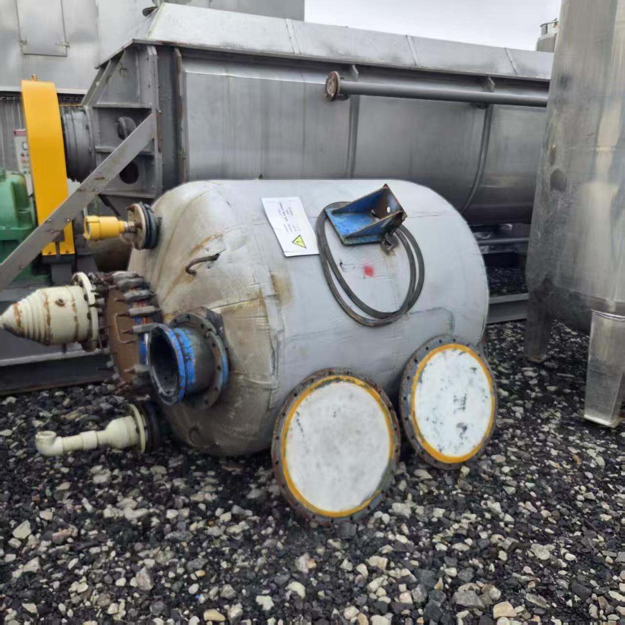 Used 2,000 L Glass-Lined Vertical Storage Tank image 5
