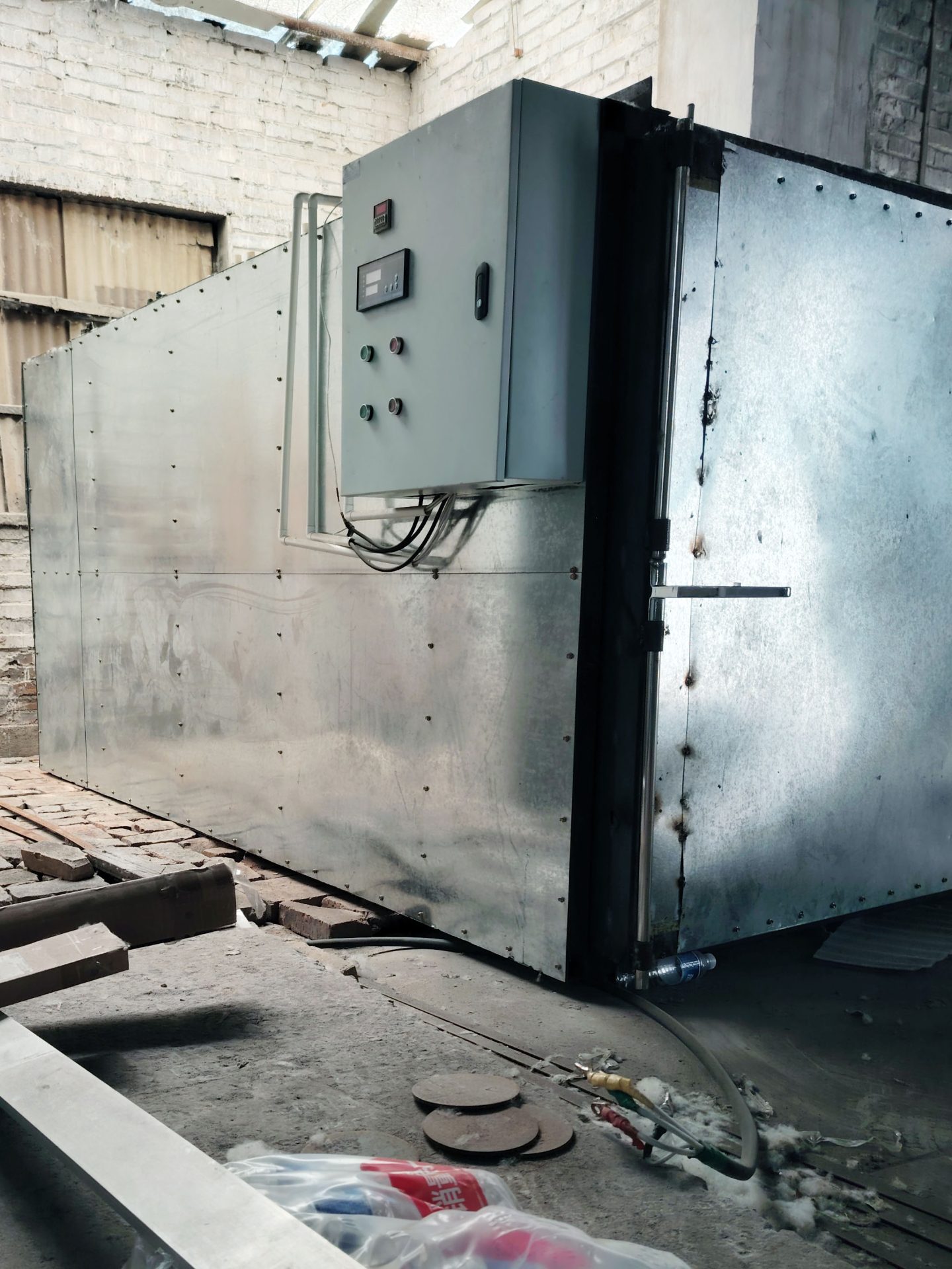 Used 3.0 &times; 1.5 &times; 1.5 m Industrial Curing Oven