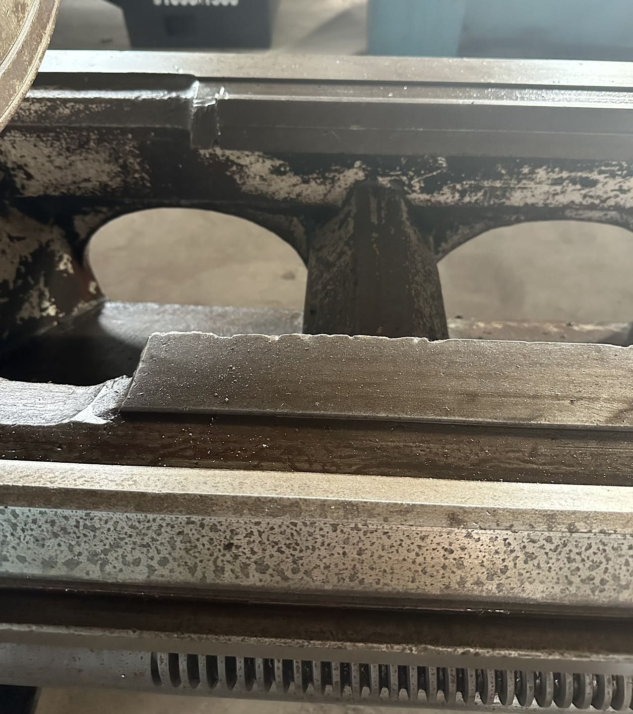 Used Lathe CW6180C 3000 &mdash; 2005 image 3