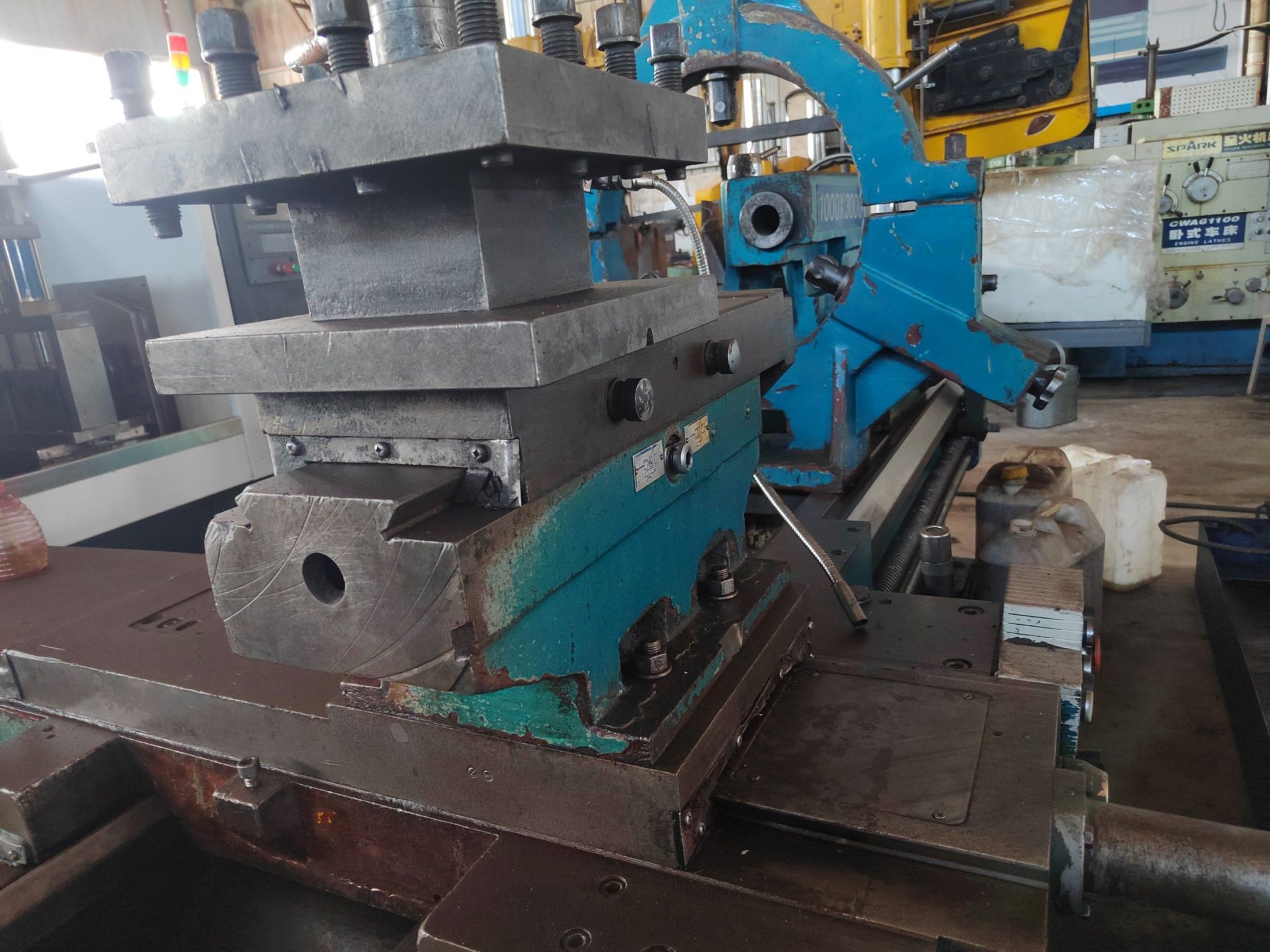 Used Lathe CW61100E 3000 &mdash; 2010 image 4